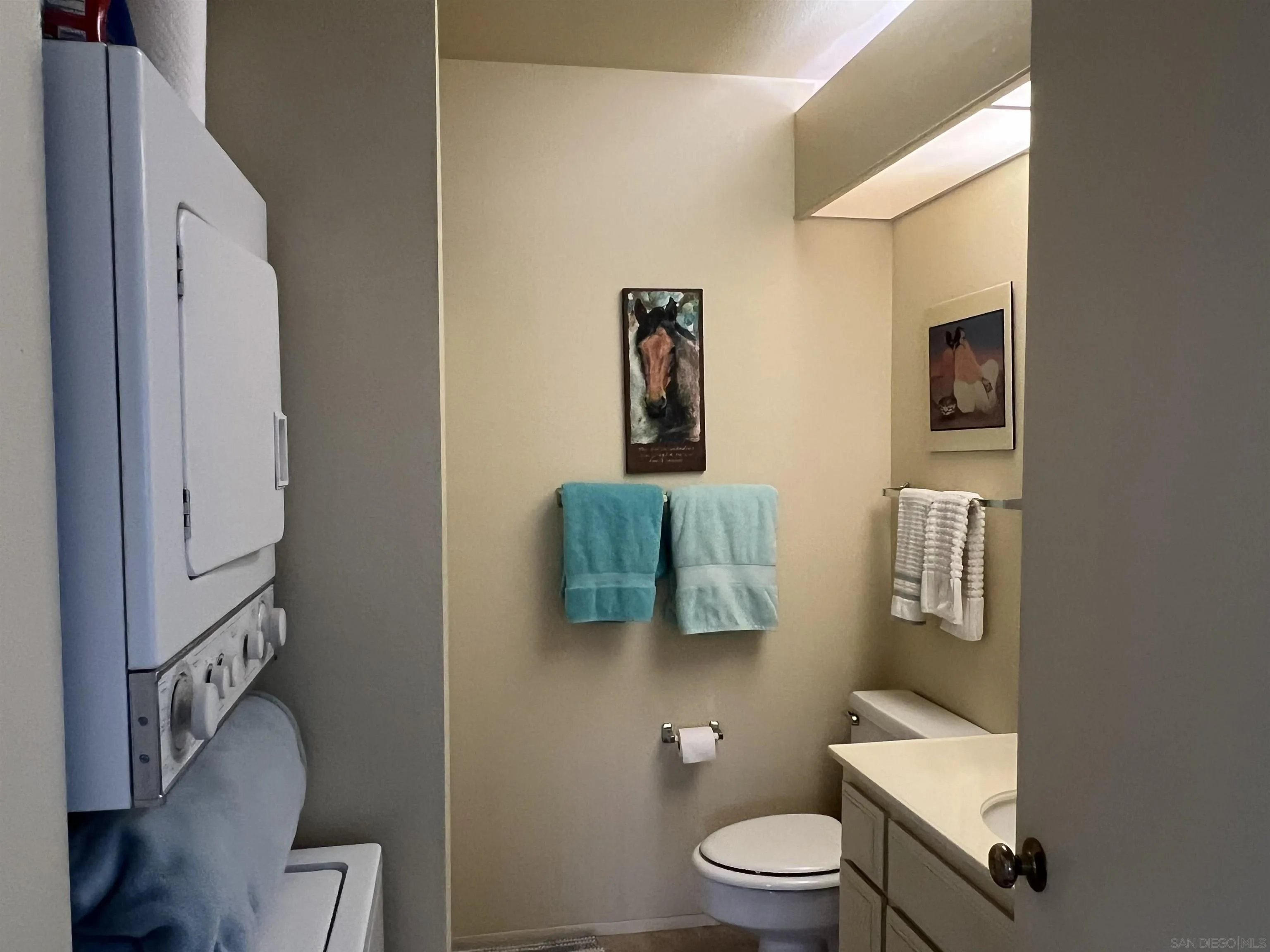 https://cdn.realtyfeed.com/cdn/127/250042092/032f63c996cdd6fe4c25b576f7328a72.webp