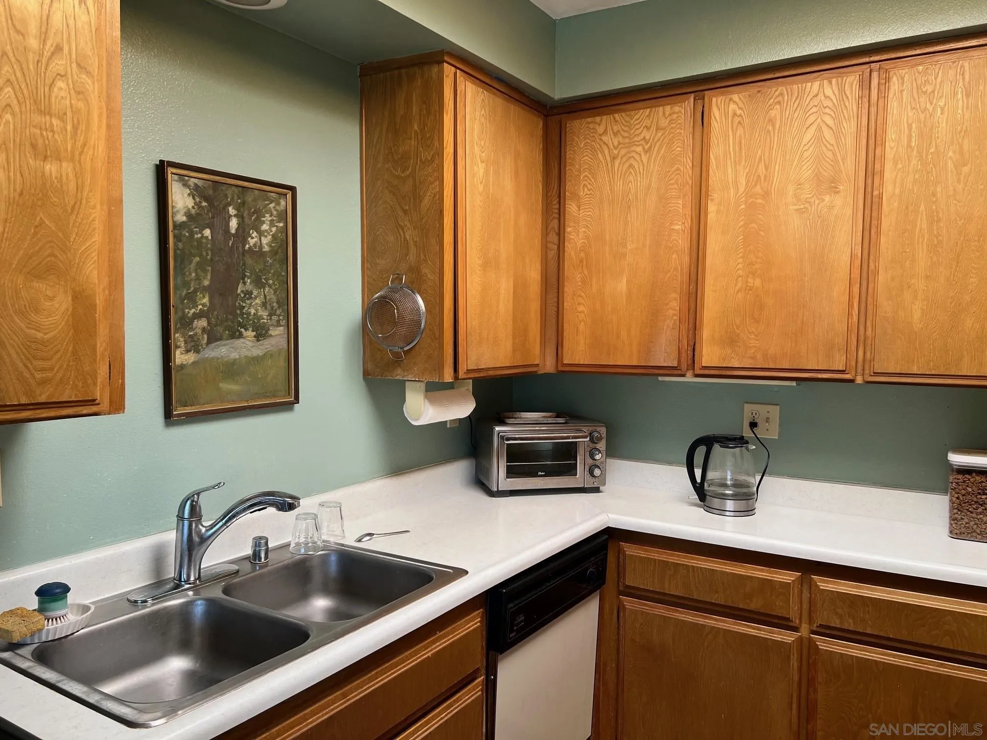 https://cdn.realtyfeed.com/cdn/127/250042092/240db8e342fd49a676ca3f70df4c3b4c.webp