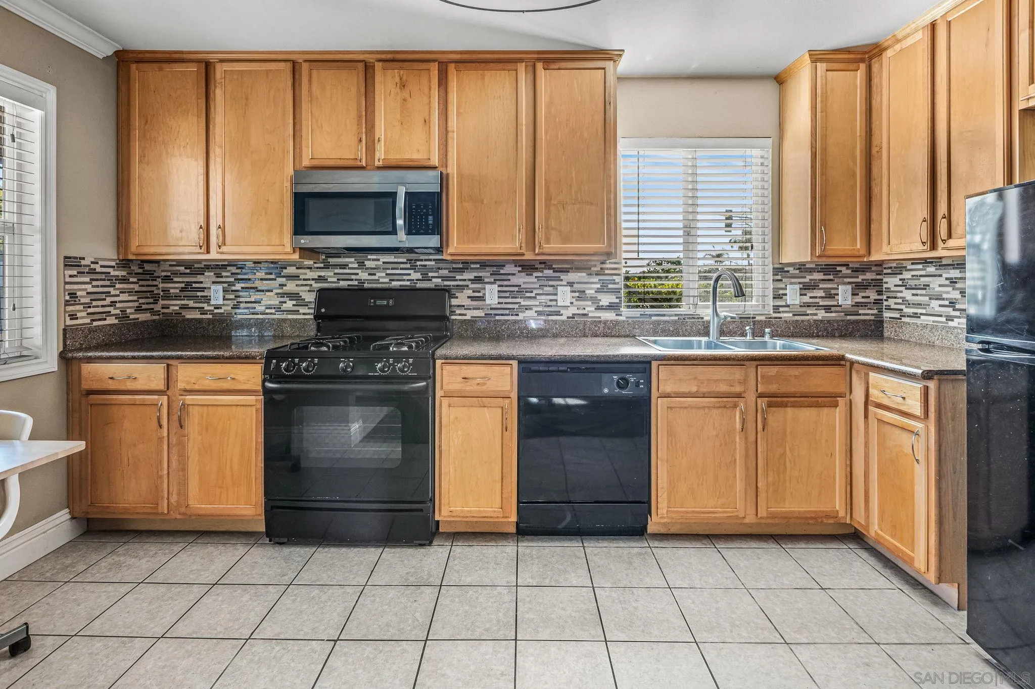 https://cdn.realtyfeed.com/cdn/127/250042093/2e28df4763d6c5d358696be334303f7d.webp