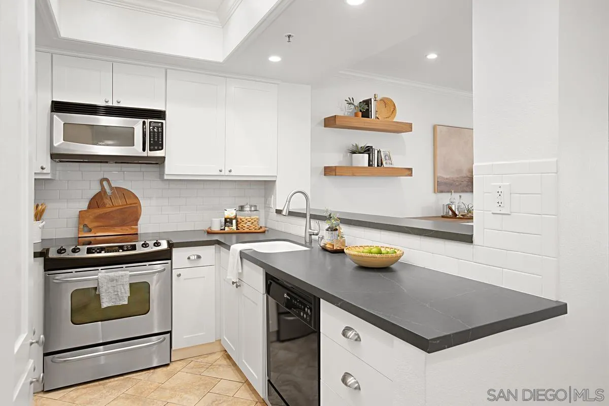 Photo #3: 250042094 Listing 