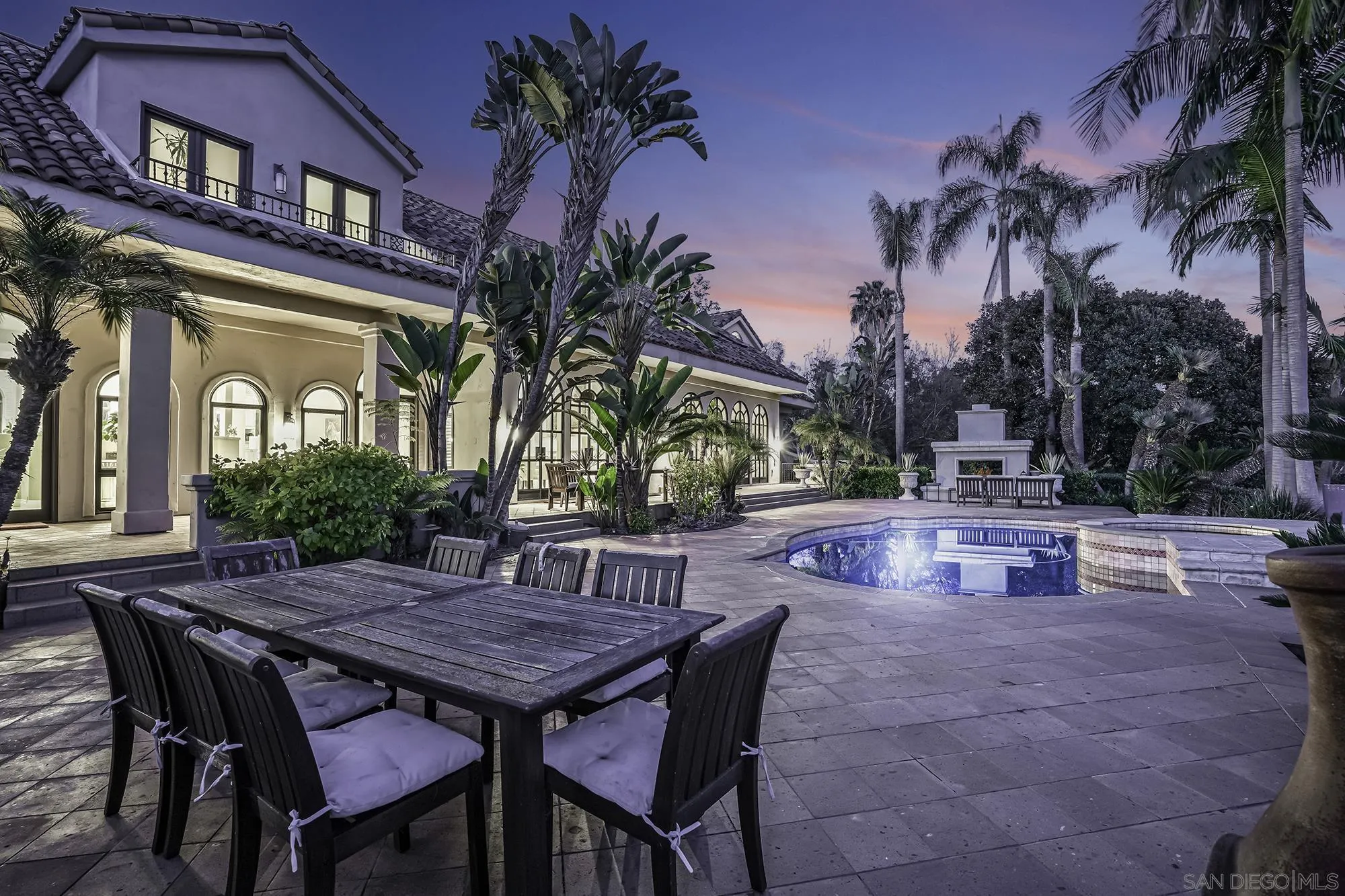 https://cdn.realtyfeed.com/cdn/127/250042105/5dccbd571e6b41bf9a419e372fd51e96.webp