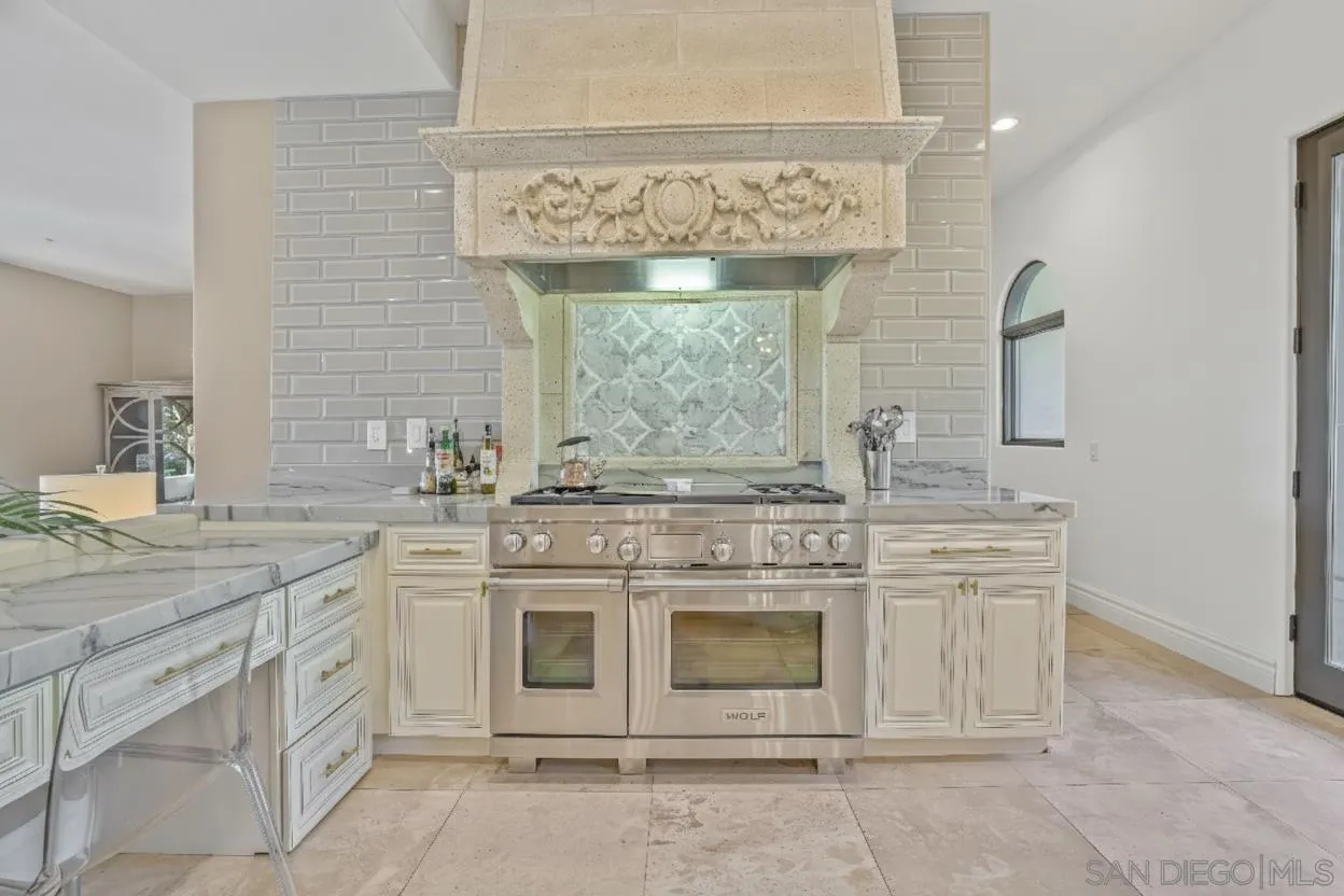 https://cdn.realtyfeed.com/cdn/127/250042105/65828ab5def9116245c600d256278c9b.webp