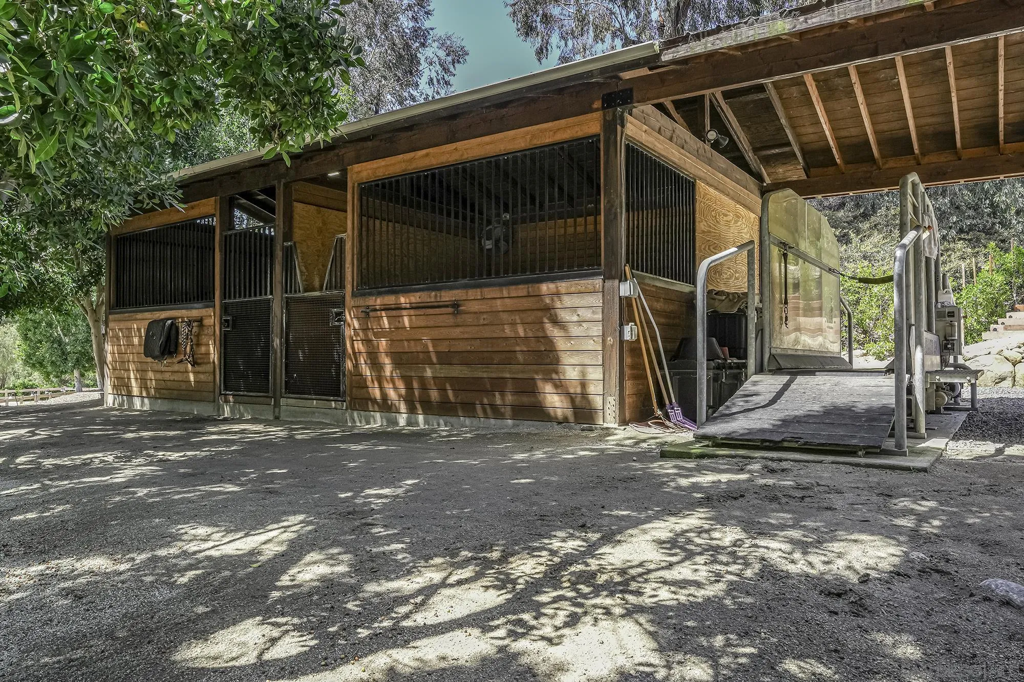 https://cdn.realtyfeed.com/cdn/127/250042105/e1dcf108837f5b280520769ad4b0ba96.webp