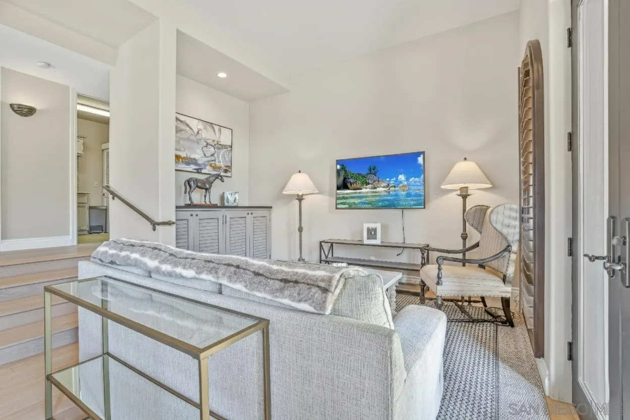 https://cdn.realtyfeed.com/cdn/127/250042105/fd1069c489543c3fed96a645b70fd84b.webp