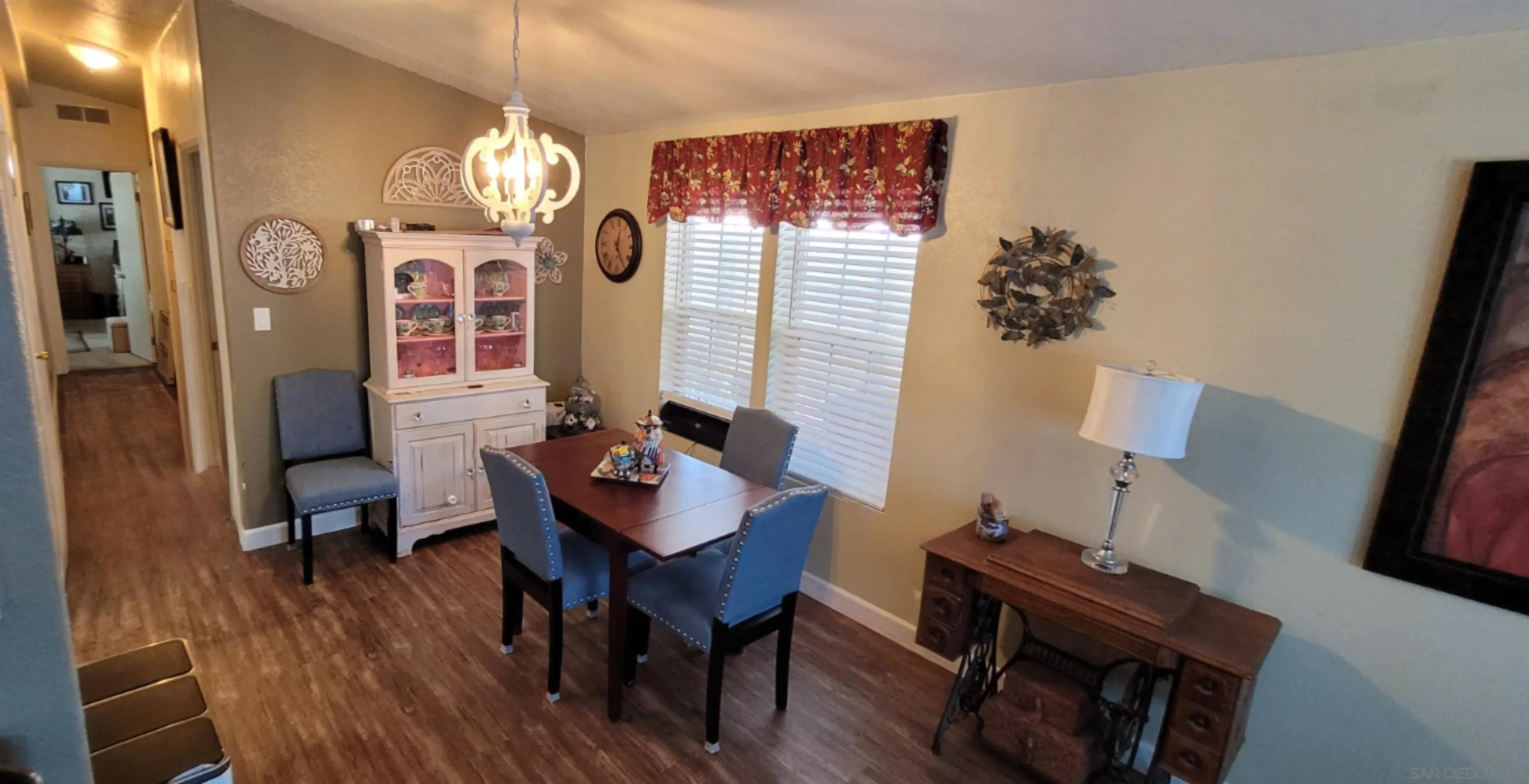https://cdn.realtyfeed.com/cdn/127/250042106/21c44c99a347d1c71c67dde592240e53.webp