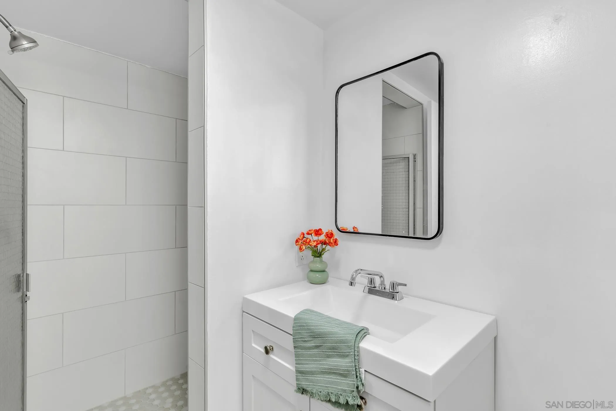 https://cdn.realtyfeed.com/cdn/127/250042107/00c5b427c0ab697836a99ac86d79eca1.webp