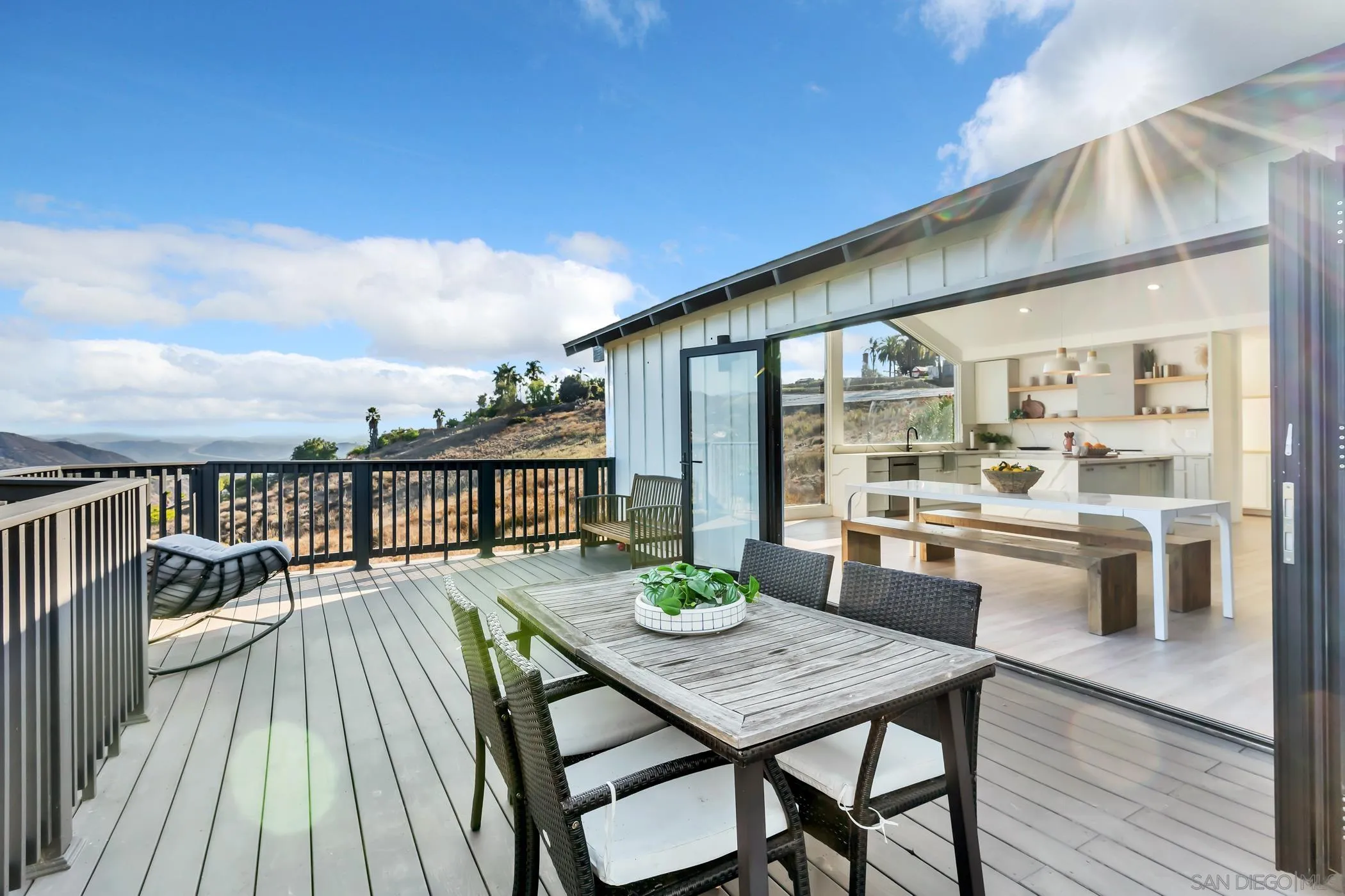 https://cdn.realtyfeed.com/cdn/127/250042107/169b4ac81655e1caeedd890c4098f399.webp