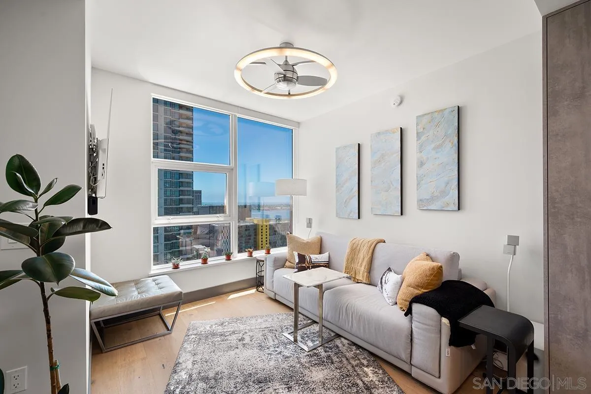 https://cdn.realtyfeed.com/cdn/127/250042111/4f43d89d6ca741cfd8be09d1823d0e4f.webp