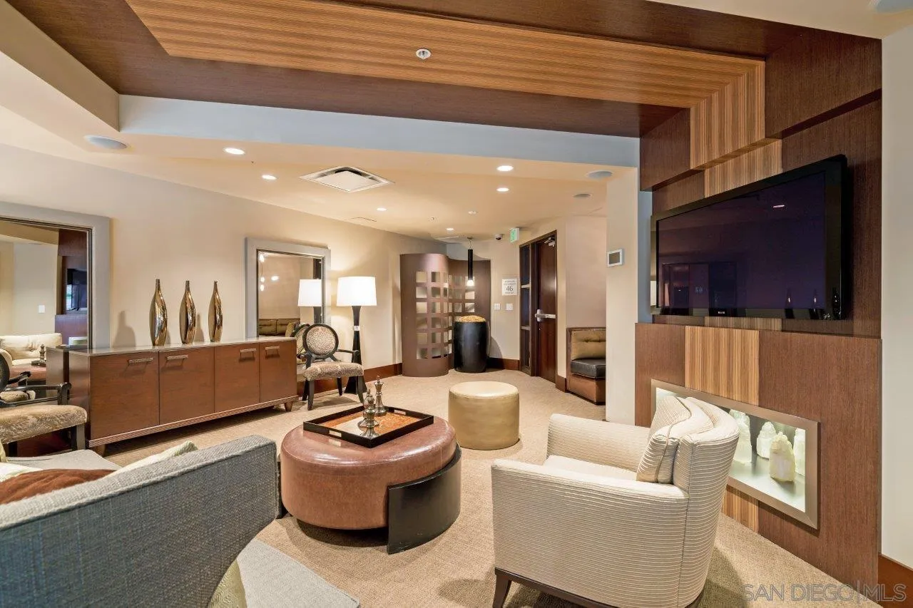 https://cdn.realtyfeed.com/cdn/127/250042111/528f6a73591af15ebe623c5fa9af7cb4.webp