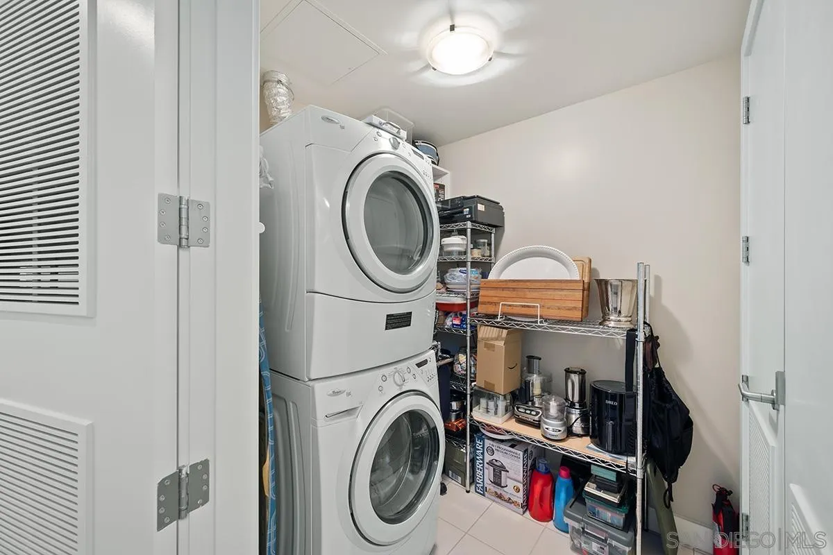 https://cdn.realtyfeed.com/cdn/127/250042111/9af9cb14f5b595ebe1b71cf4abae63c4.webp