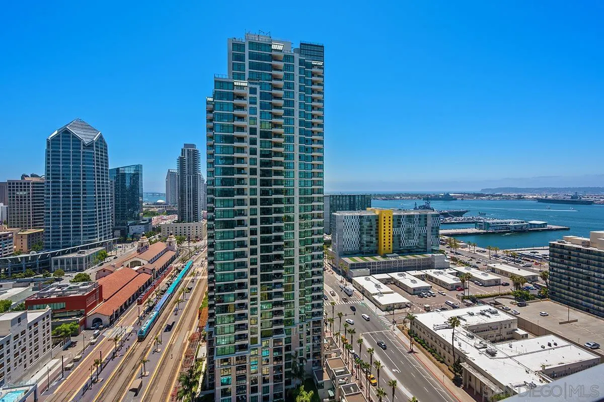 https://cdn.realtyfeed.com/cdn/127/250042111/d597d30e5bdd56a63ef555d3b944cde2.webp