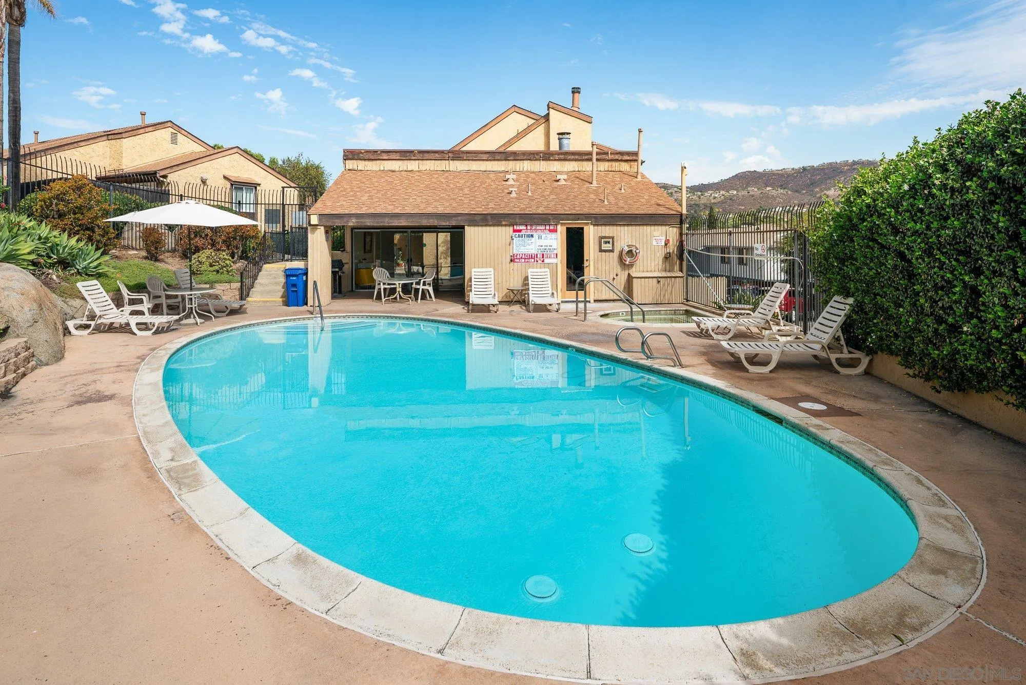 https://cdn.realtyfeed.com/cdn/127/250042115/30c033c235724a363b6d77082ae1d8cc.webp