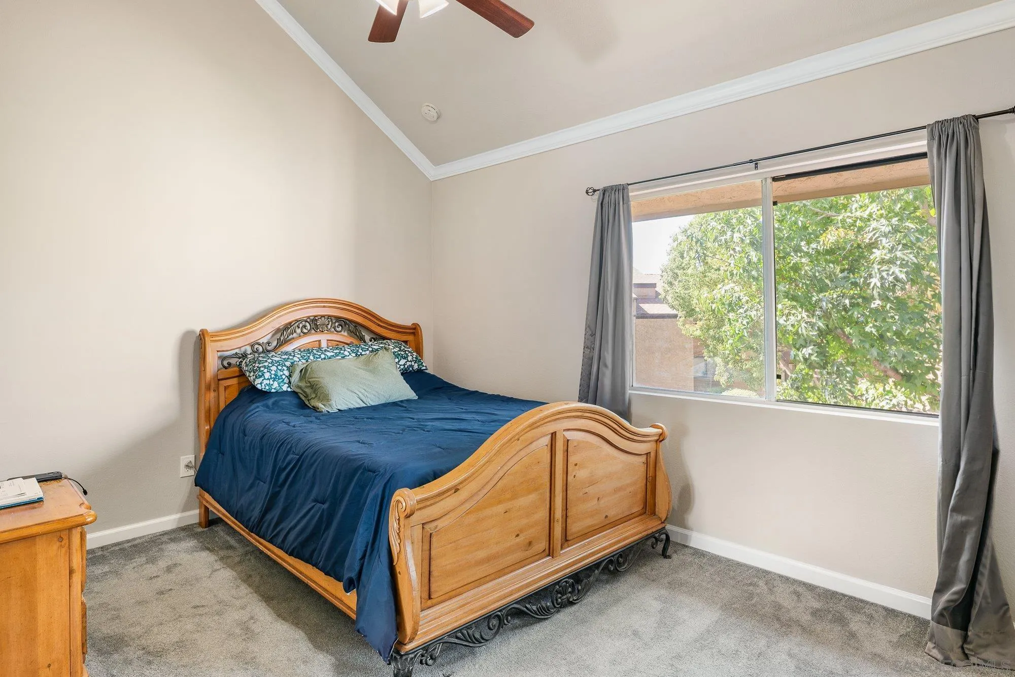 https://cdn.realtyfeed.com/cdn/127/250042115/a67cf570f7d9f0971fe19a769ab9dae8.webp