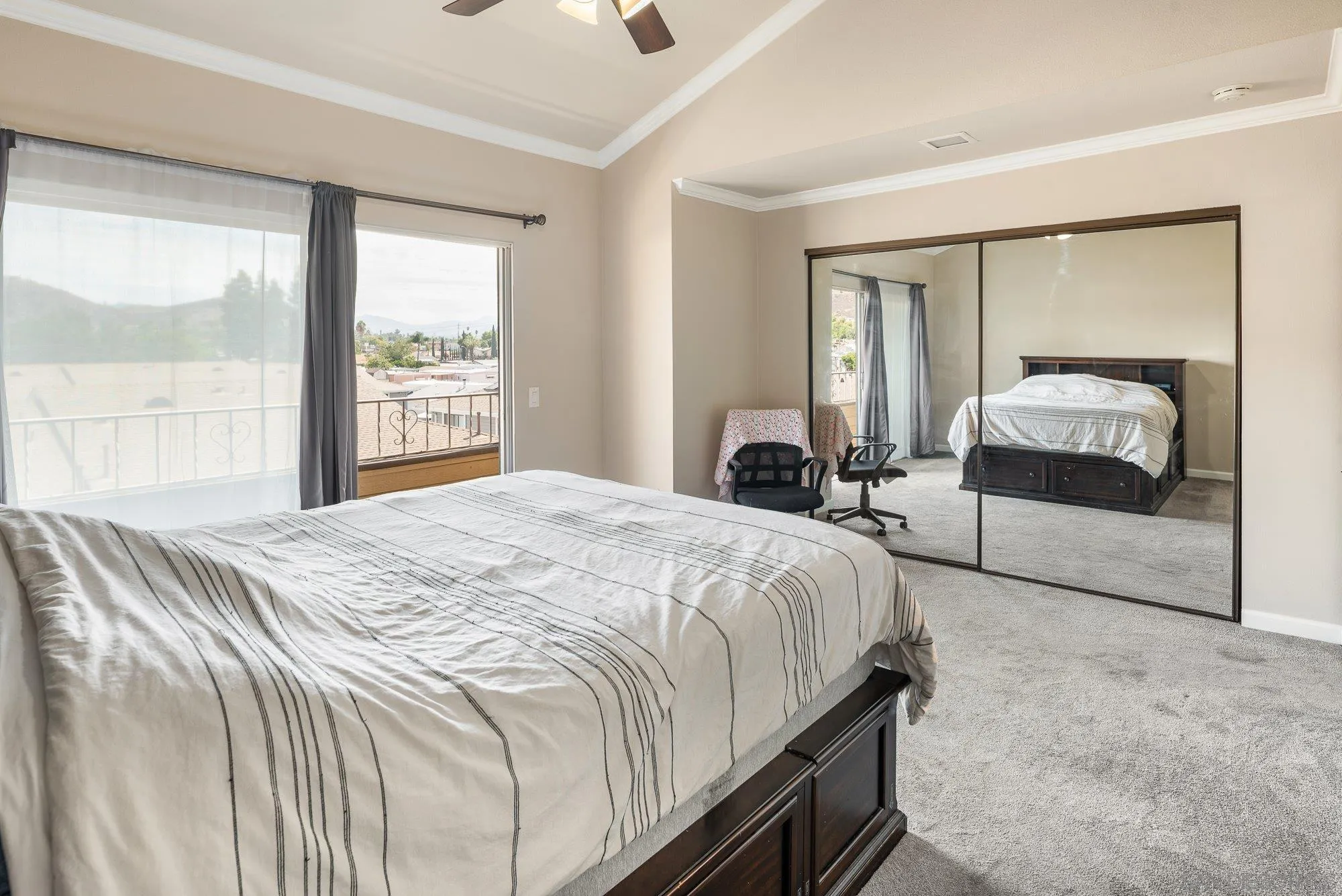 https://cdn.realtyfeed.com/cdn/127/250042115/a70a64995faa86719c1a78a1acc38241.webp