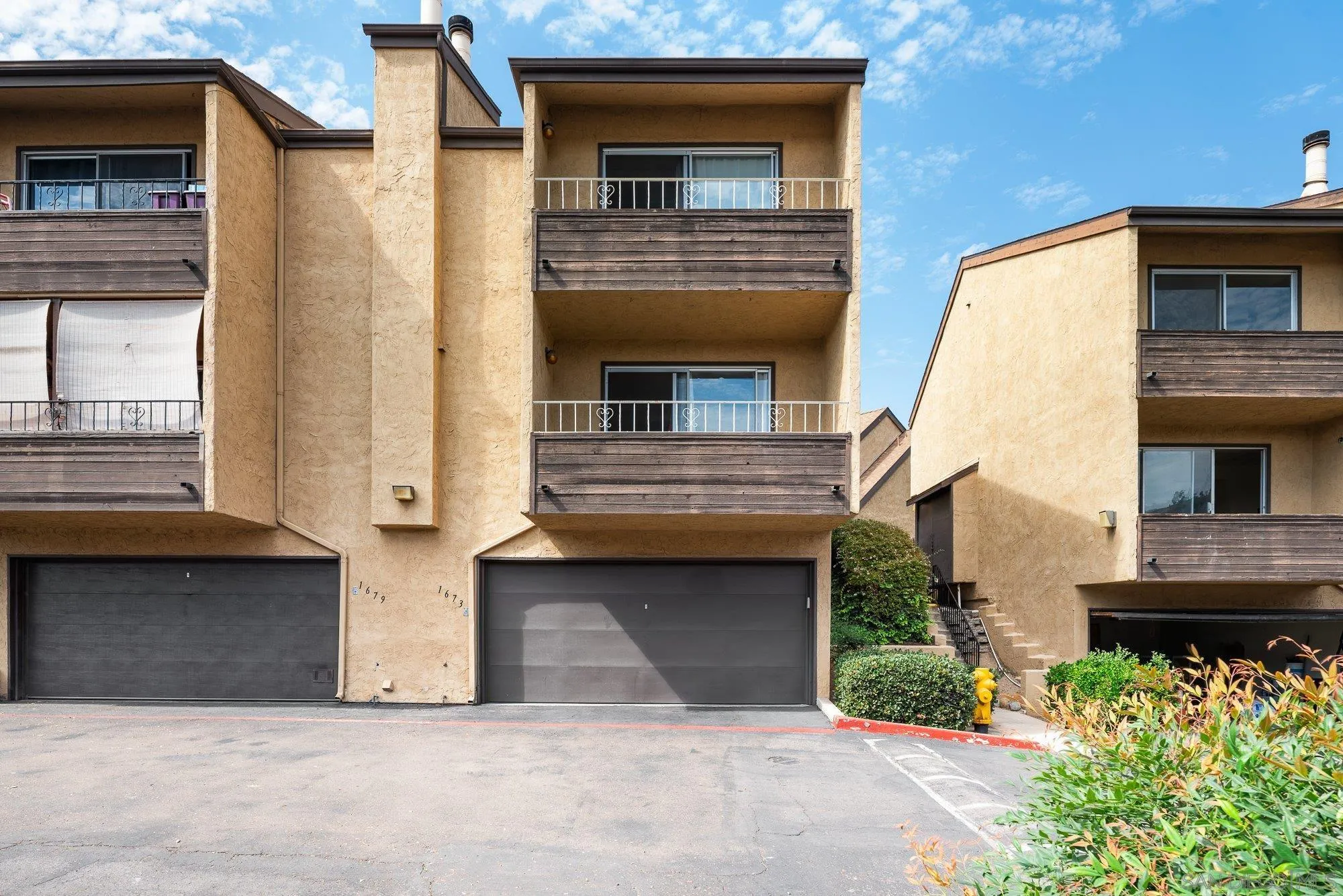 https://cdn.realtyfeed.com/cdn/127/250042115/b52b61c39810313d0f2fbdcfe12043f1.webp