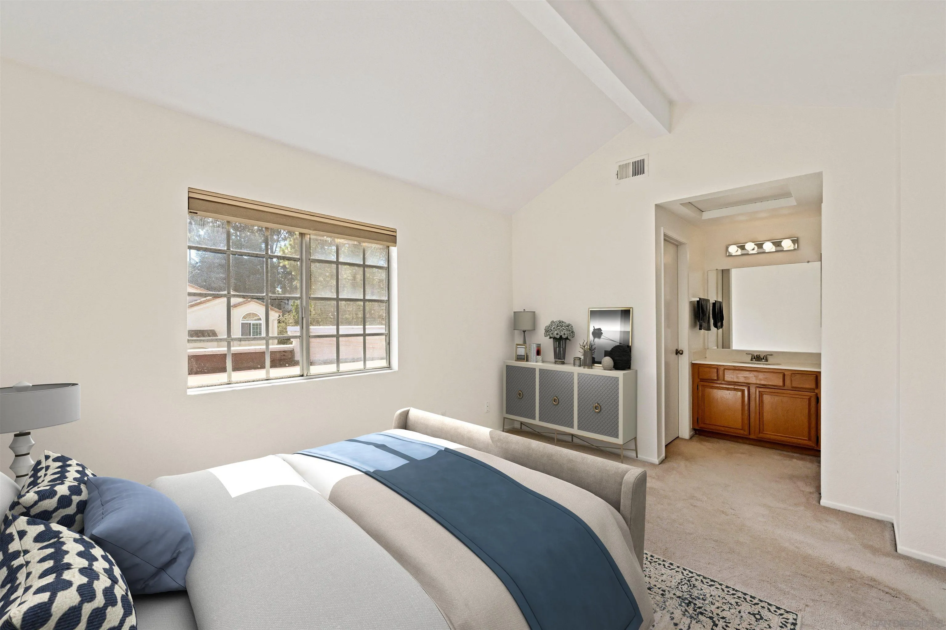 https://cdn.realtyfeed.com/cdn/127/250042122/6f7d66b4e767453c1f62cc835dc5ed3d.webp