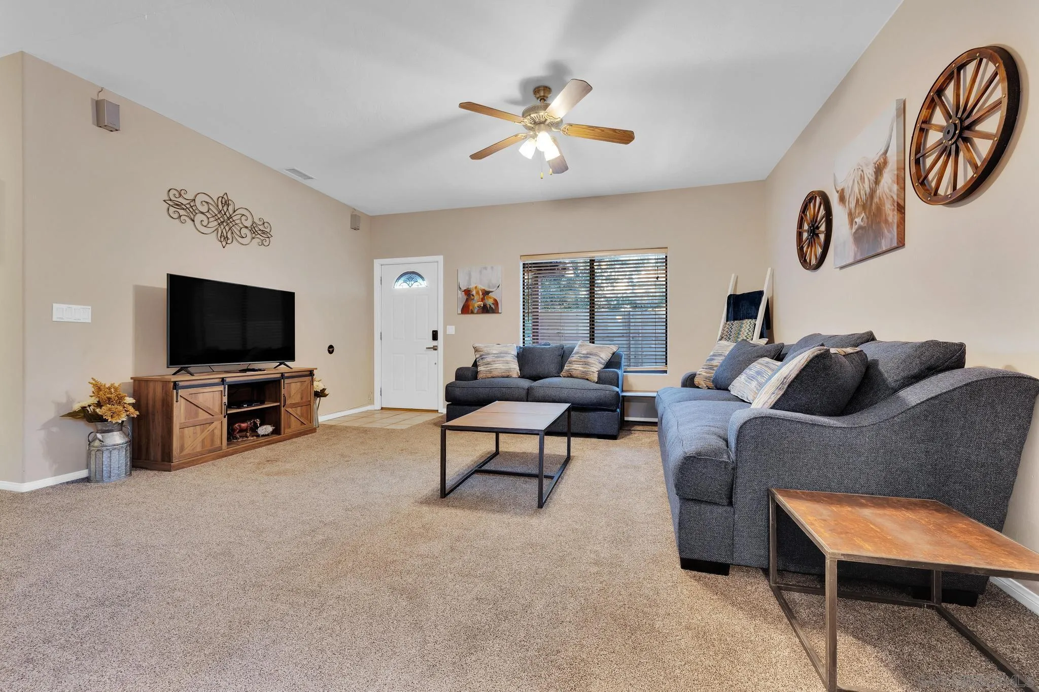 https://cdn.realtyfeed.com/cdn/127/250042127/a687f2b2c40a3f51bde4a3e95c385226.webp