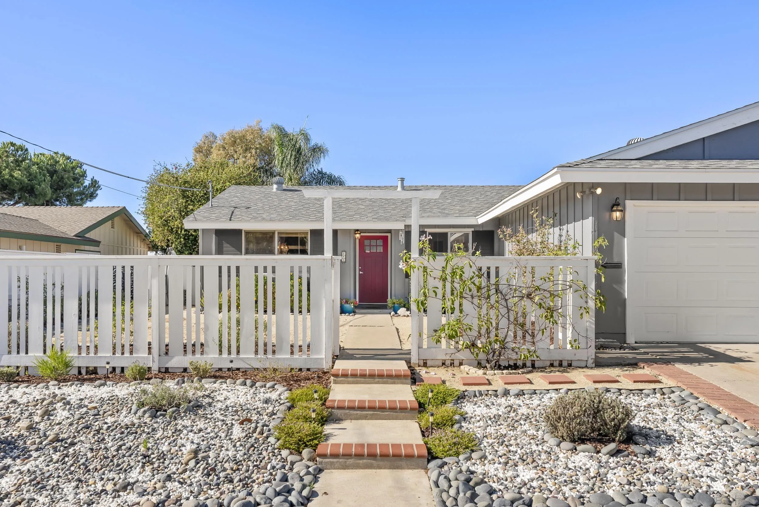 https://cdn.realtyfeed.com/cdn/127/250042130/85c73b355953060d0cb46deb6ea03cd9.webp