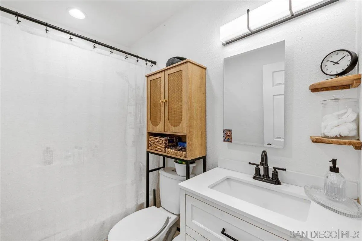 https://cdn.realtyfeed.com/cdn/127/250042131/a2e6fefc9bf5e316d937a39f6c6aaea6.webp