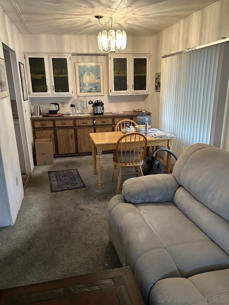 https://cdn.realtyfeed.com/cdn/127/250042137/1c76b49410b982dc7d3bdc02e95617e9.webp