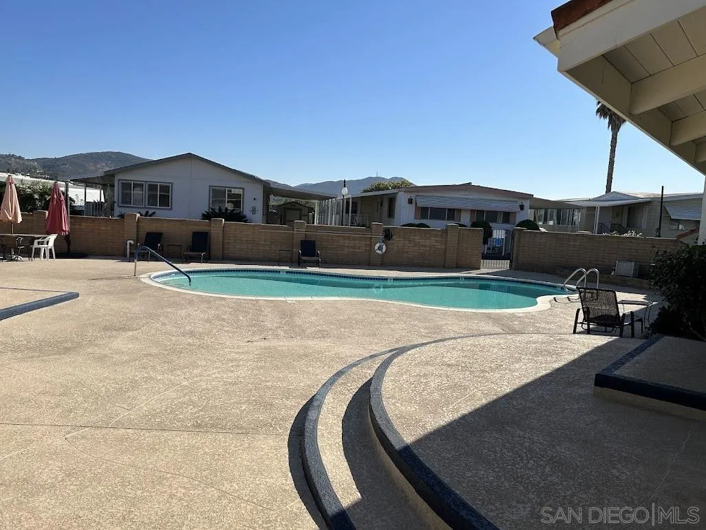 https://cdn.realtyfeed.com/cdn/127/250042137/31f2ca40beb125923fdfc0a522ff18e1.webp