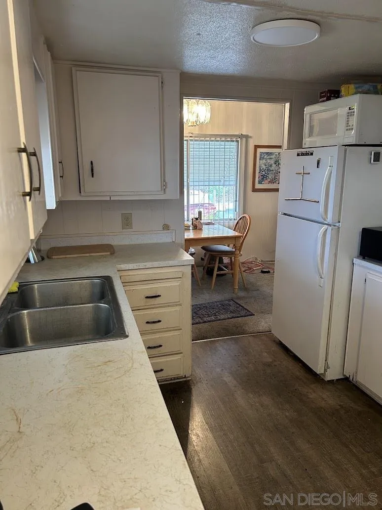 https://cdn.realtyfeed.com/cdn/127/250042137/c257043b9ac7fbee85adf809ecf1681f.webp