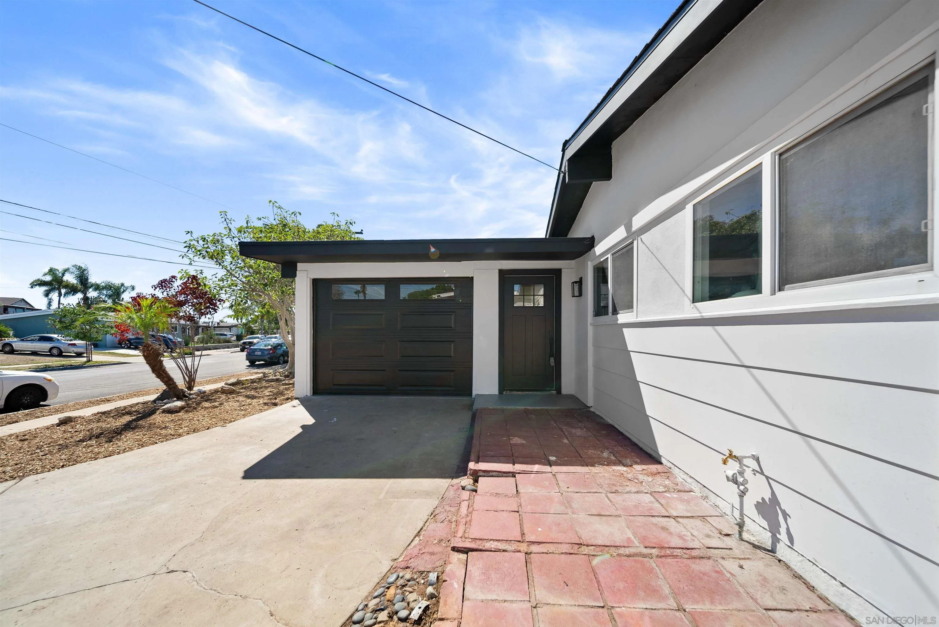 https://cdn.realtyfeed.com/cdn/127/250042139/a58446bbf3204fa1f5c7c4871339b7c5.webp