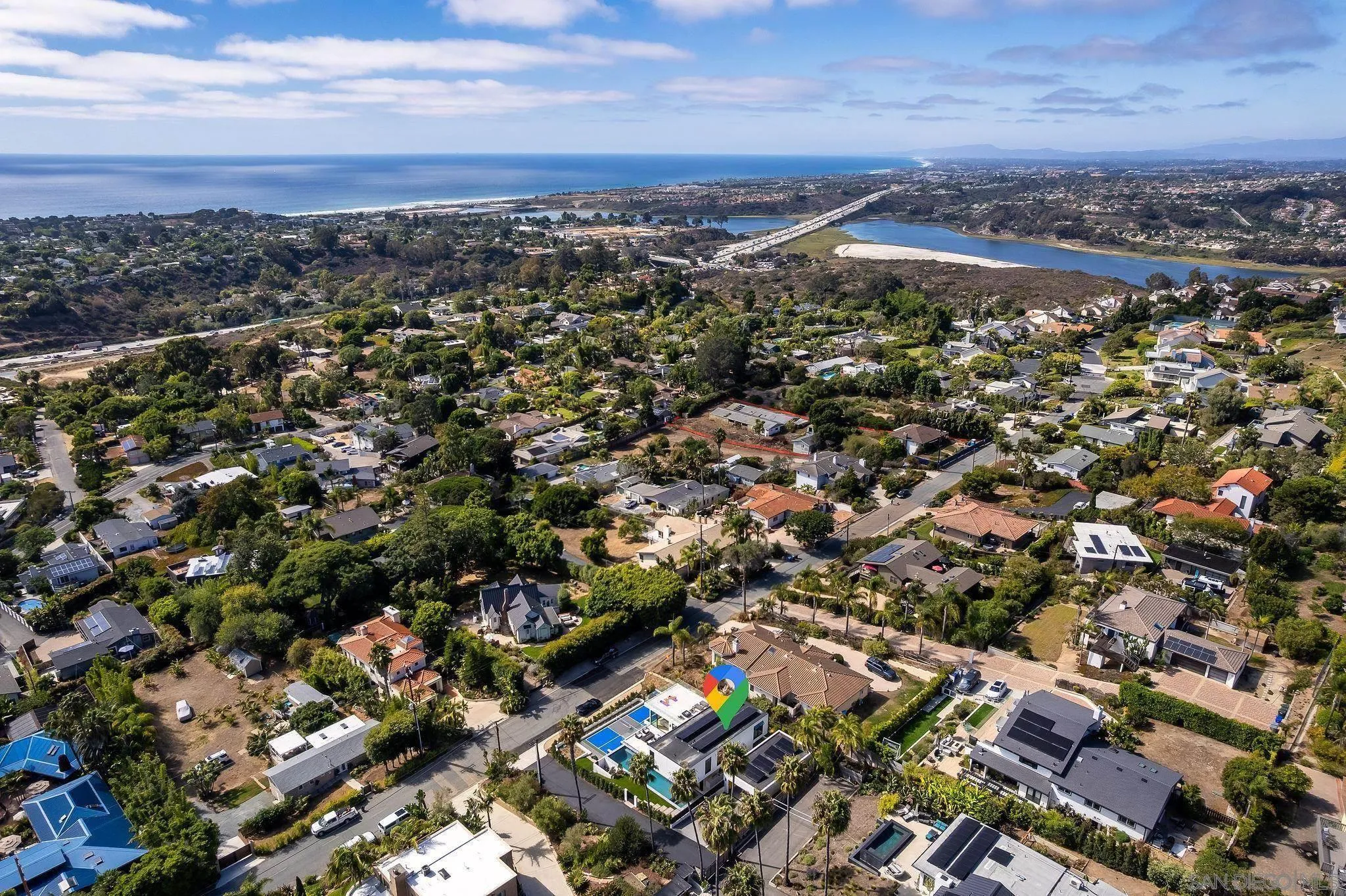 https://cdn.realtyfeed.com/cdn/127/250042157/62aea955b3d3f21e6b29e3c0f42b11b2.webp