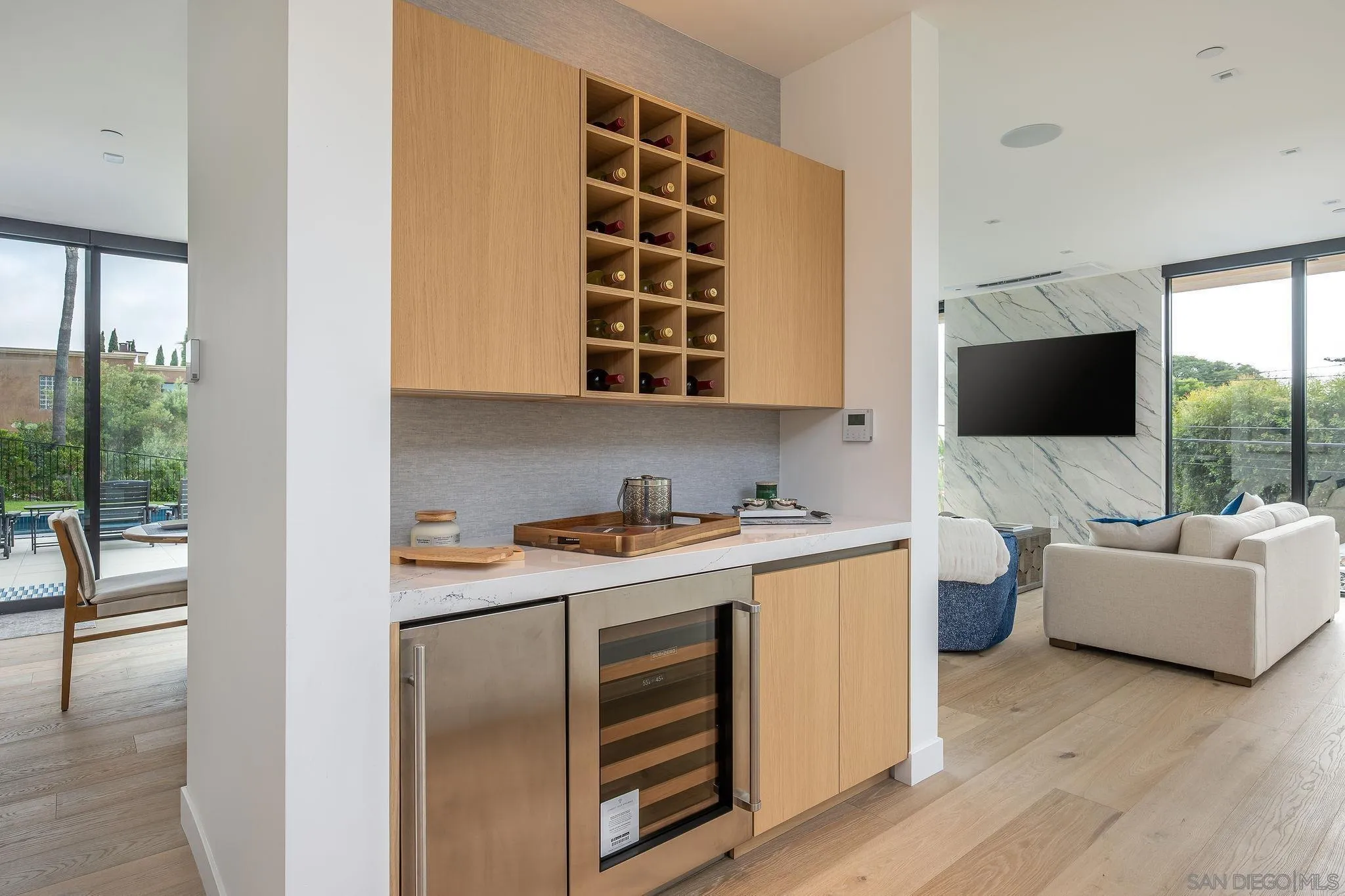 https://cdn.realtyfeed.com/cdn/127/250042157/7424d0b48d74f4d145cfbe0db6b7e946.webp