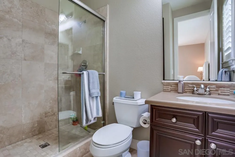https://cdn.realtyfeed.com/cdn/127/250042159/877c754c750f971053707294cc6fc826.webp