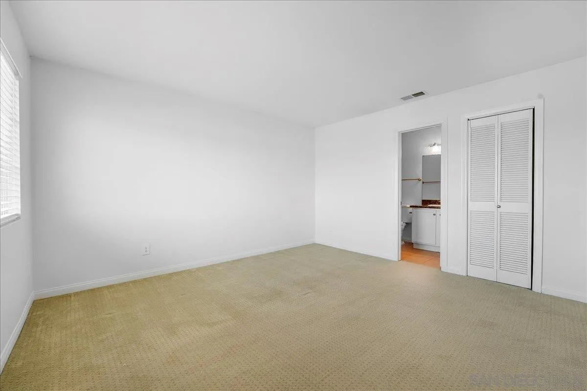 Photo #25: 250042160 Listing: Photo #25
