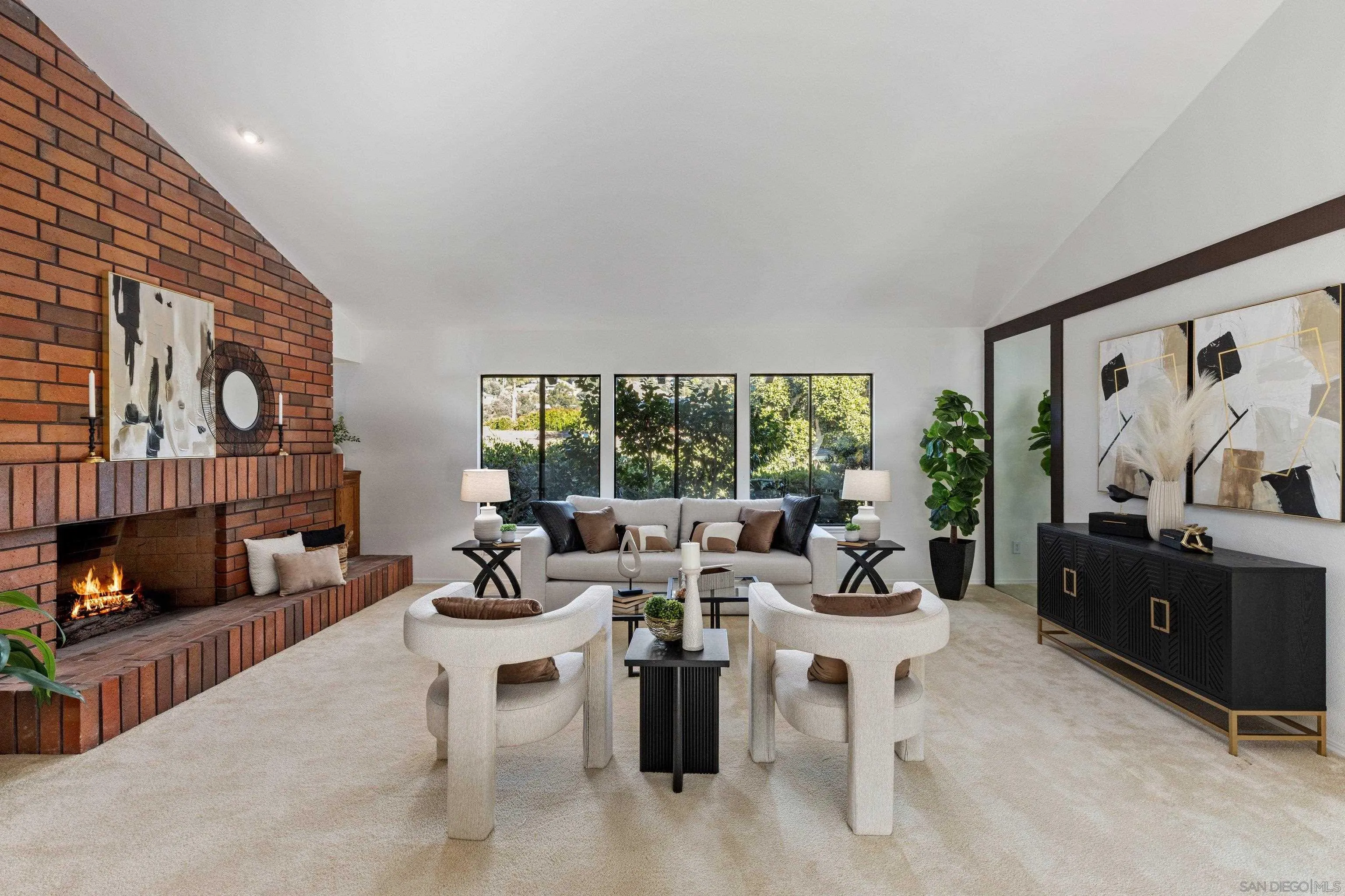 https://cdn.realtyfeed.com/cdn/127/250042163/1b3ec9b4f5c61d7c78e51bf2df41be51.webp