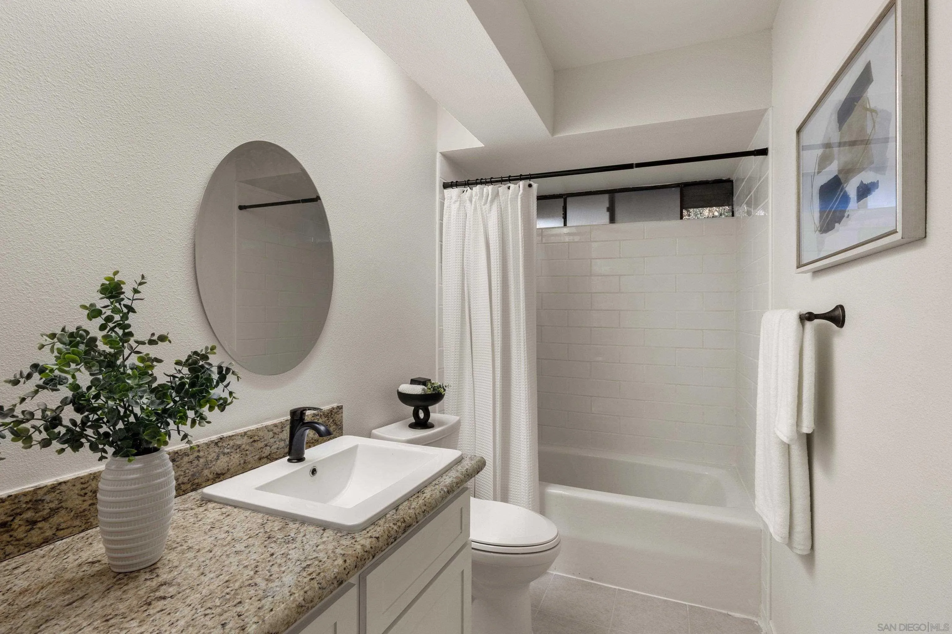 https://cdn.realtyfeed.com/cdn/127/250042163/a51f1ae43eaf0722381d8b37ce4fe8da.webp