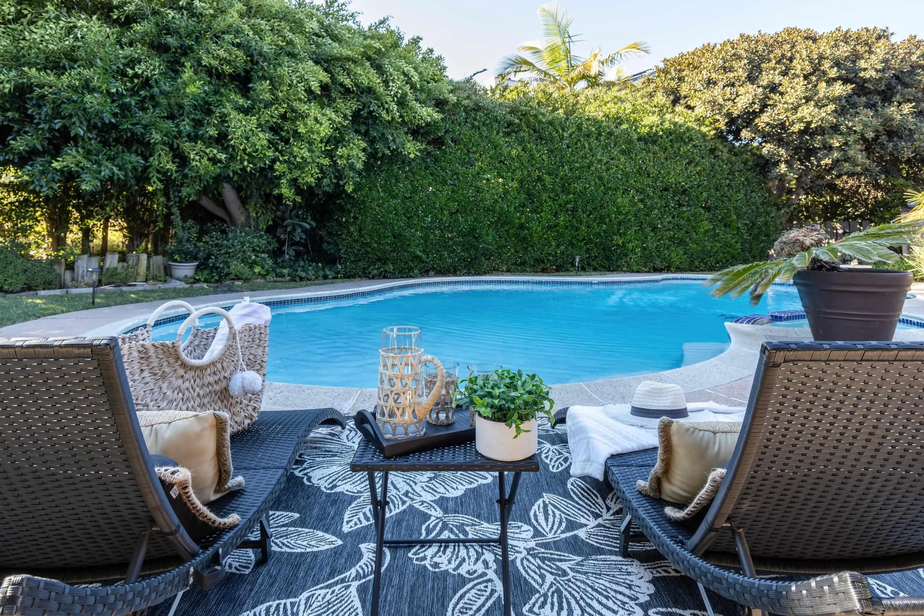 https://cdn.realtyfeed.com/cdn/127/250042163/c566dd82ca3e170874fbe61c6e0102d5.webp