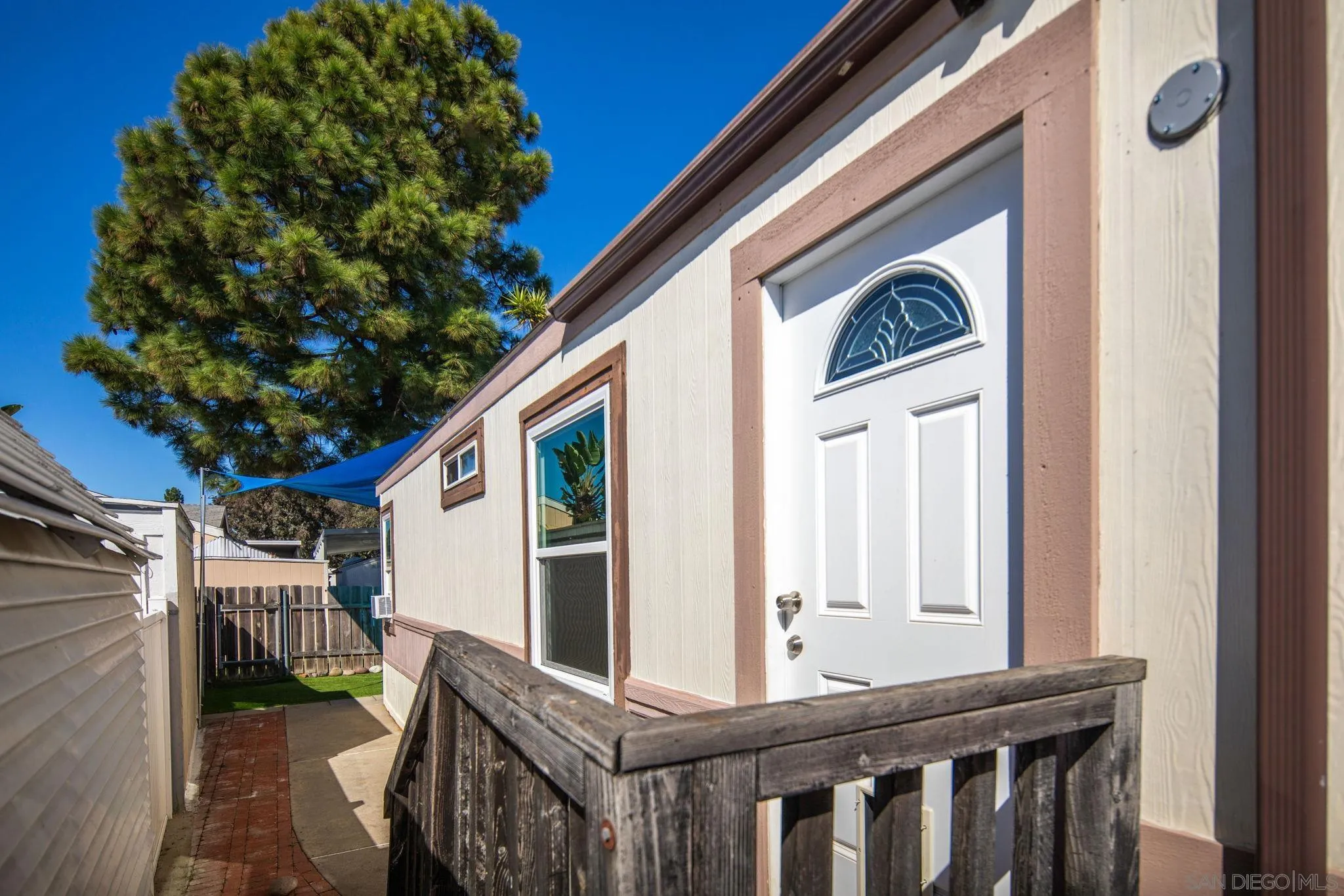 https://cdn.realtyfeed.com/cdn/127/250042164/0a2b1446b3fcb63c18c031f7a0d3d3de.webp