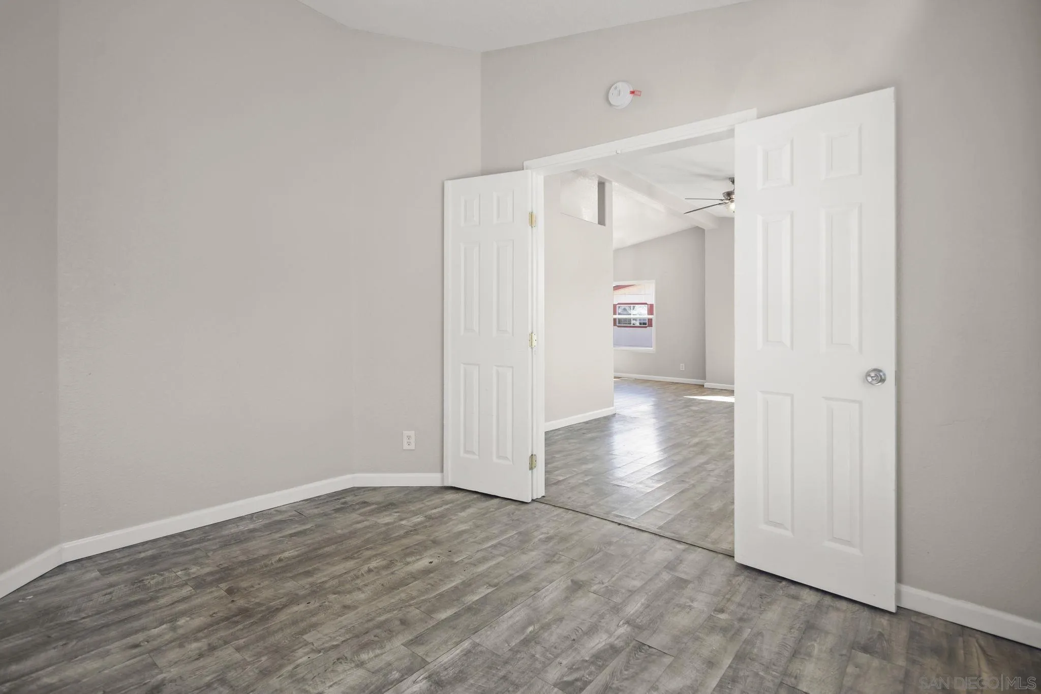 https://cdn.realtyfeed.com/cdn/127/250042164/1514e9adcb1d2420bae24e9a367a6f2b.webp