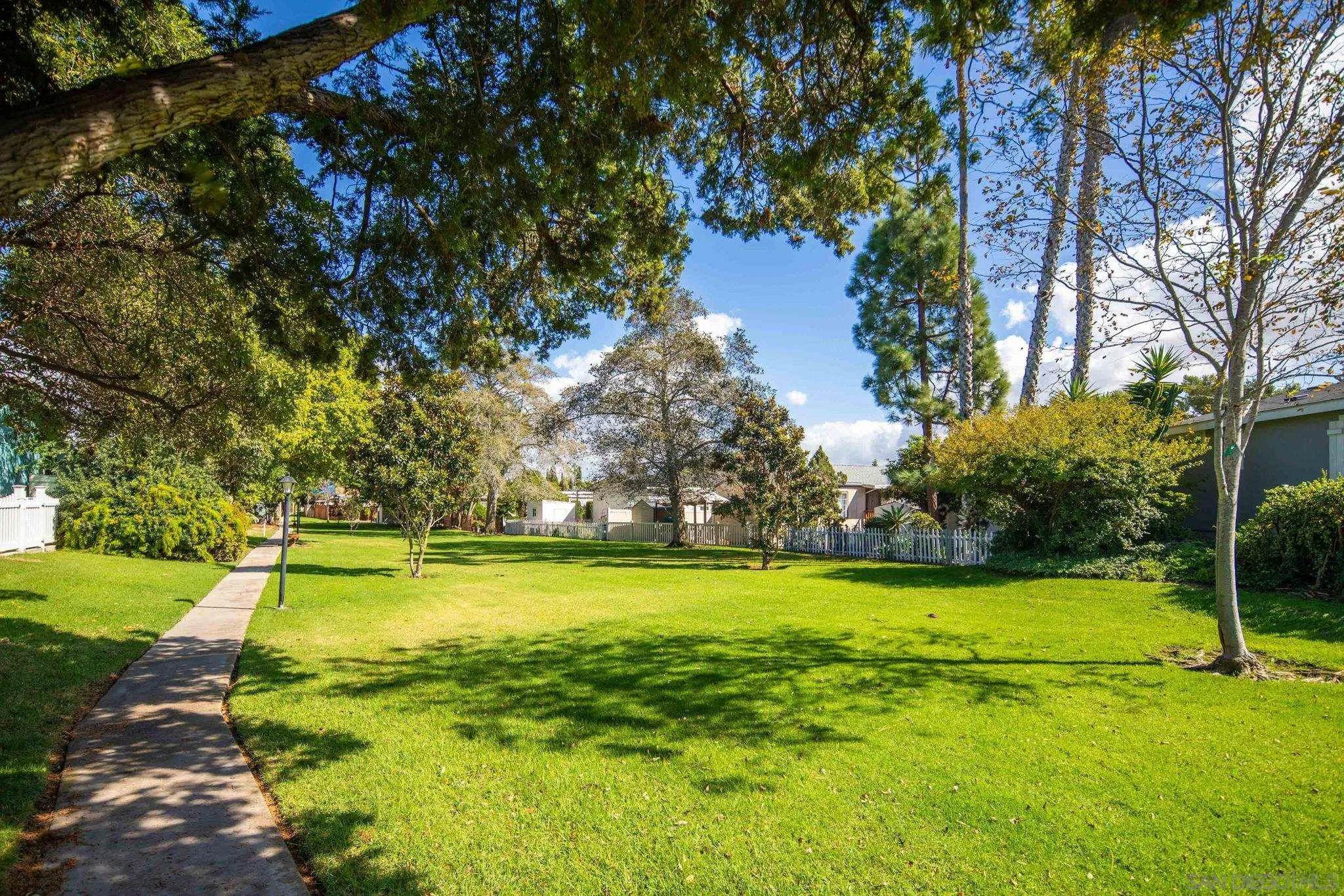 https://cdn.realtyfeed.com/cdn/127/250042164/dde6a8e2e46ed6be25530919d2900b16.webp