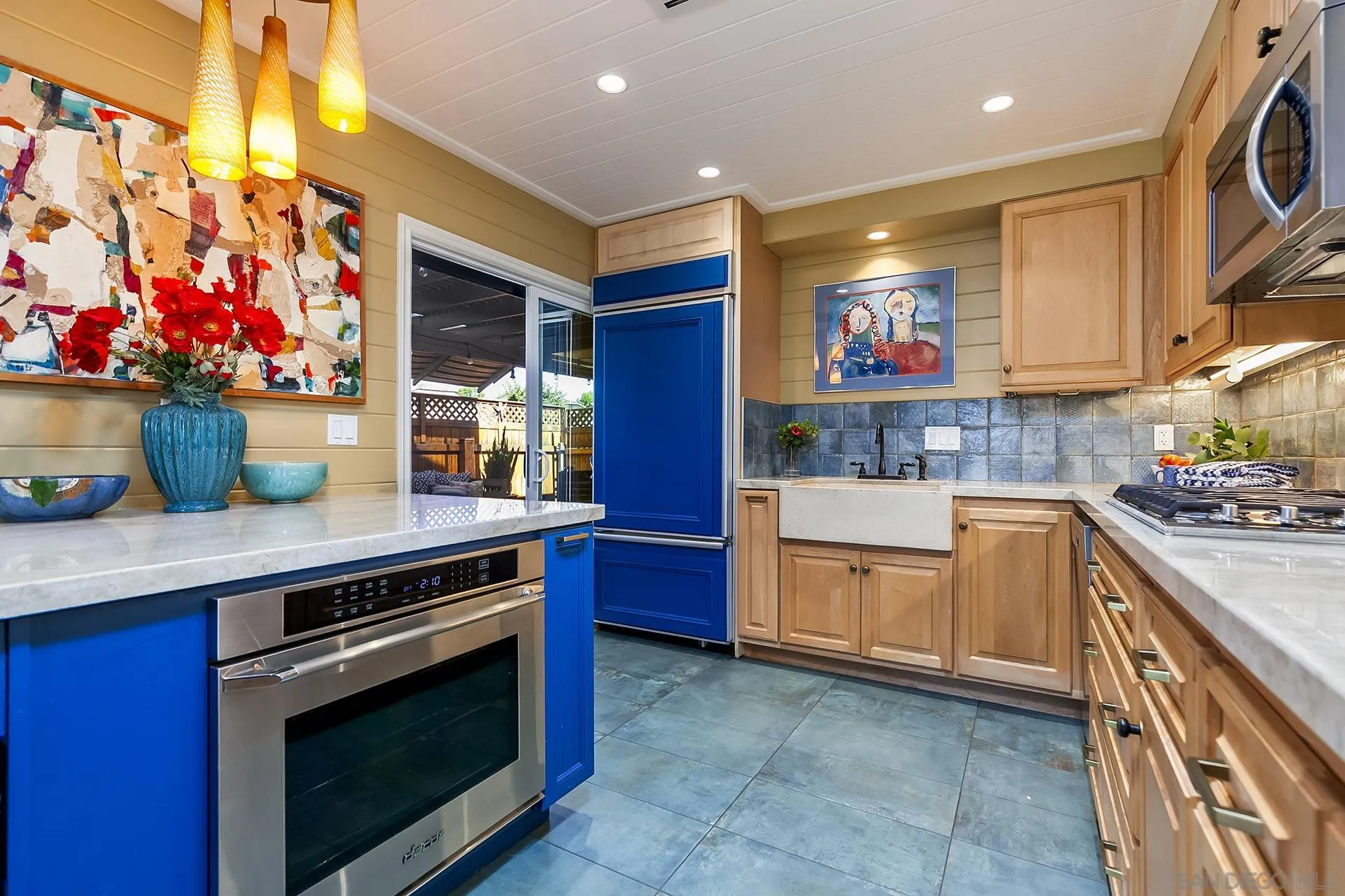 https://cdn.realtyfeed.com/cdn/127/250042166/94416cbb0616b79d41cf474669df9aaa.webp