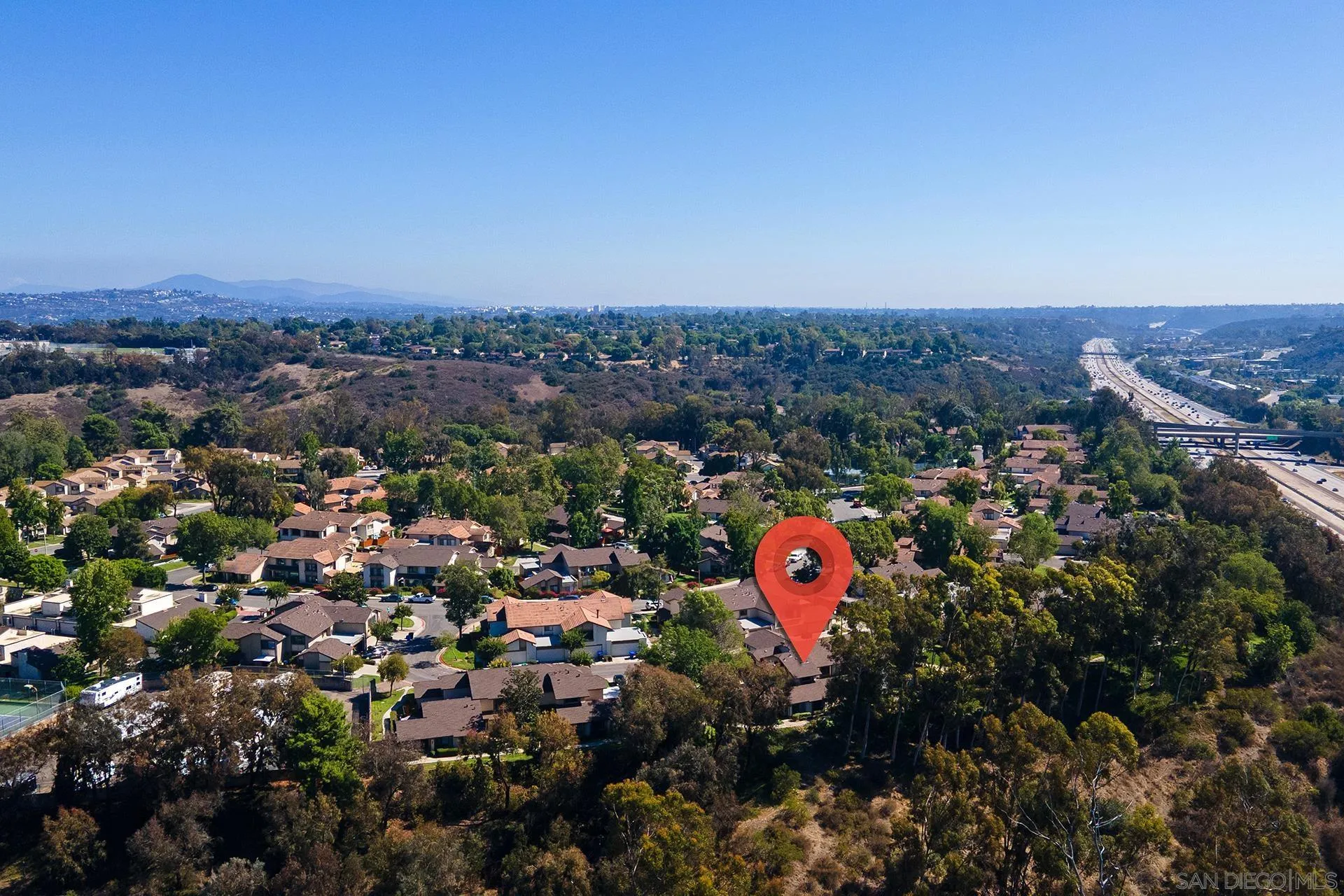 https://cdn.realtyfeed.com/cdn/127/250042166/b6dd20ab71276f94fc42f0a1b5ca0b91.webp