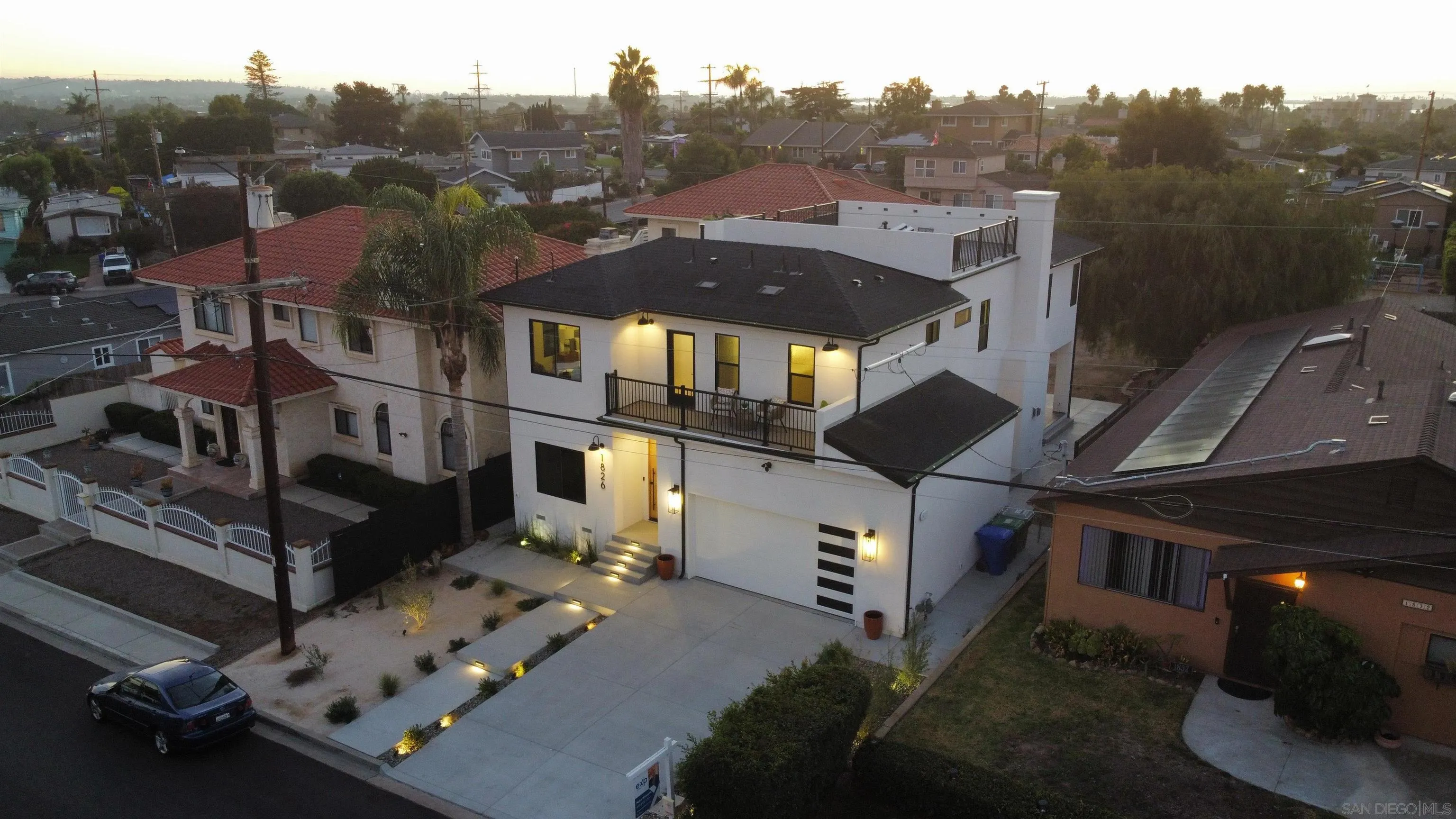 https://cdn.realtyfeed.com/cdn/127/250042167/b28e9c92d65e0c3e1f50417fa58ea4c0.webp
