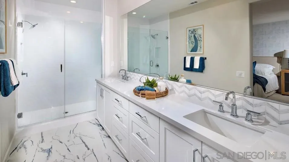 https://cdn.realtyfeed.com/cdn/127/250042171/4b4be05f25b141d7bd0672609020c210.webp