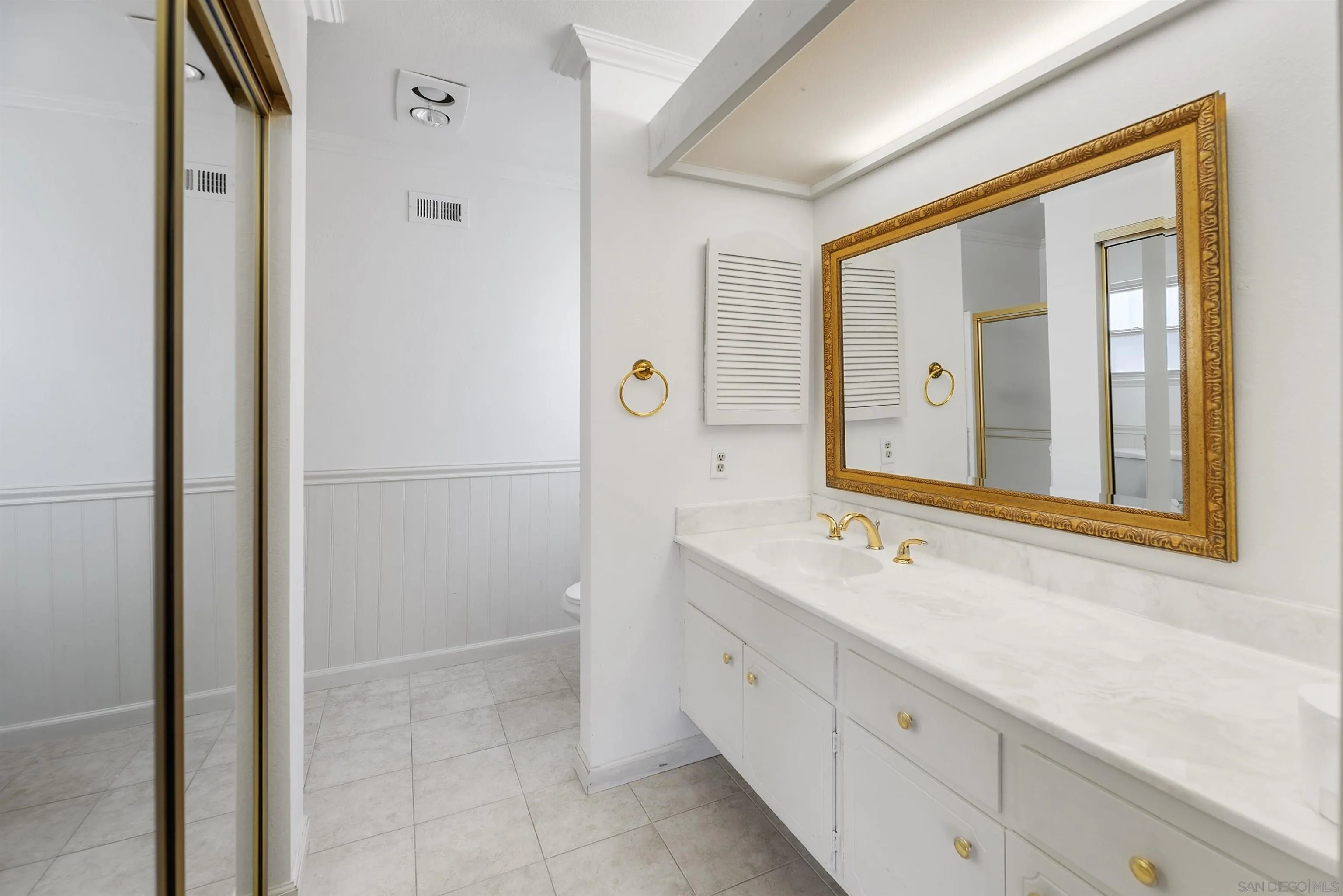 https://cdn.realtyfeed.com/cdn/127/250042179/82c5d5e55a859c8a28be5dc8d59eb95a.webp