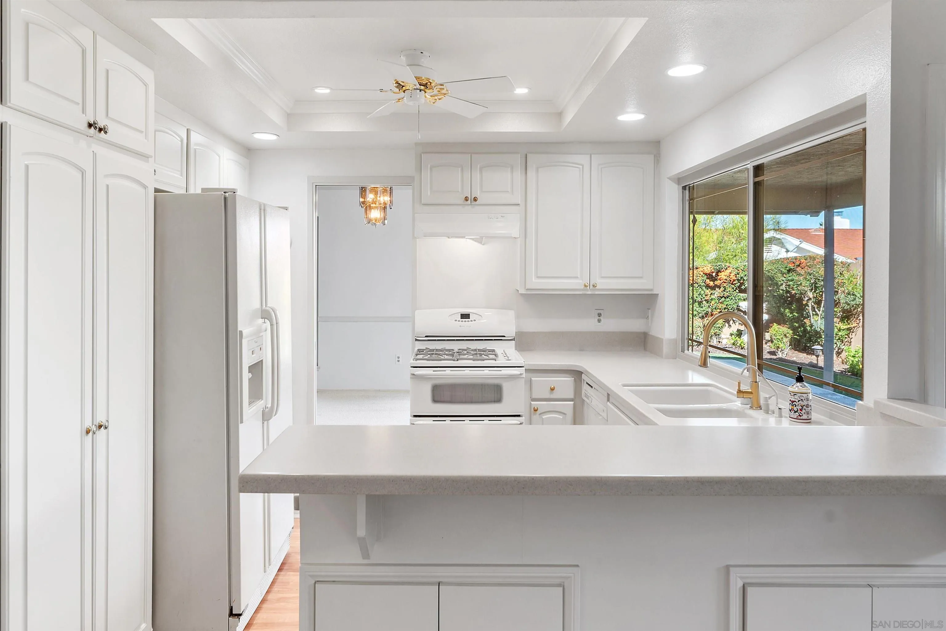 https://cdn.realtyfeed.com/cdn/127/250042179/db89dd974cb448bc6acaa858926df9a2.webp