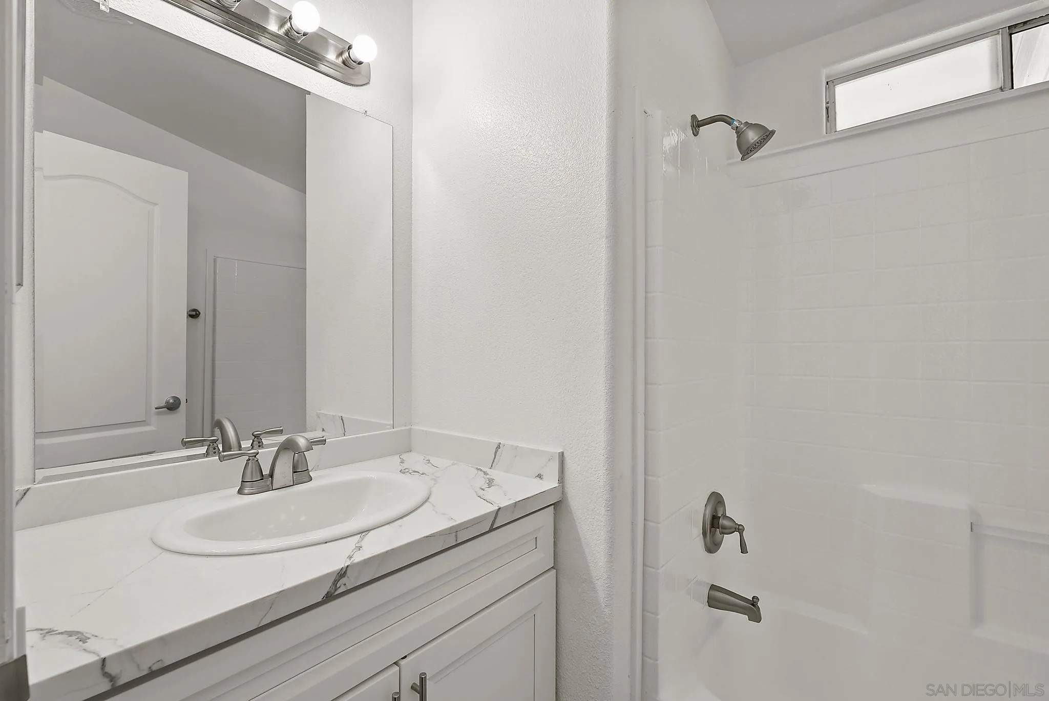 https://cdn.realtyfeed.com/cdn/127/250042184/eb87cd132123ecf4c569b8ff2a038b38.webp