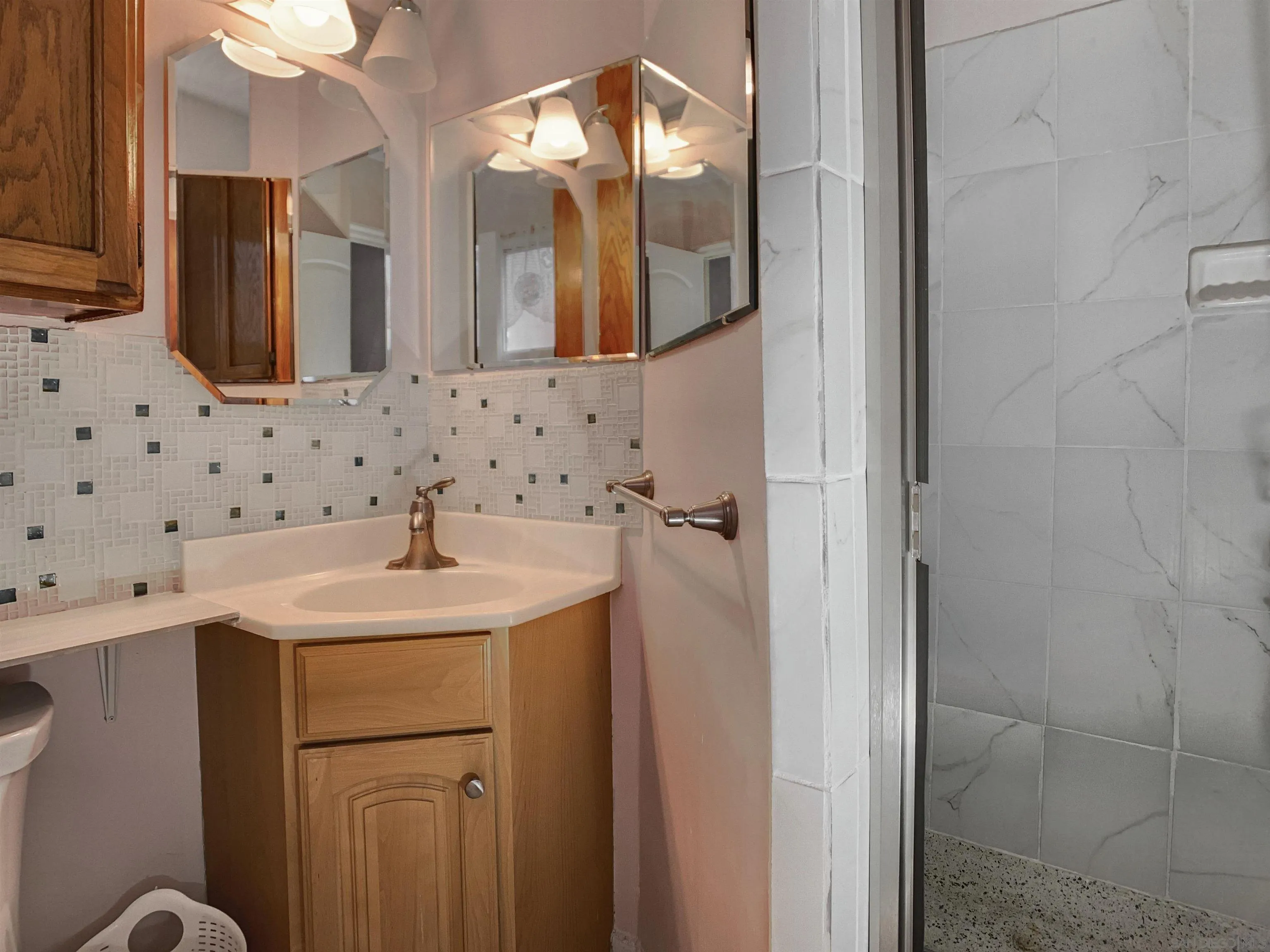 https://cdn.realtyfeed.com/cdn/127/250042186/eefedd55bb2566b1753685636a066203.webp