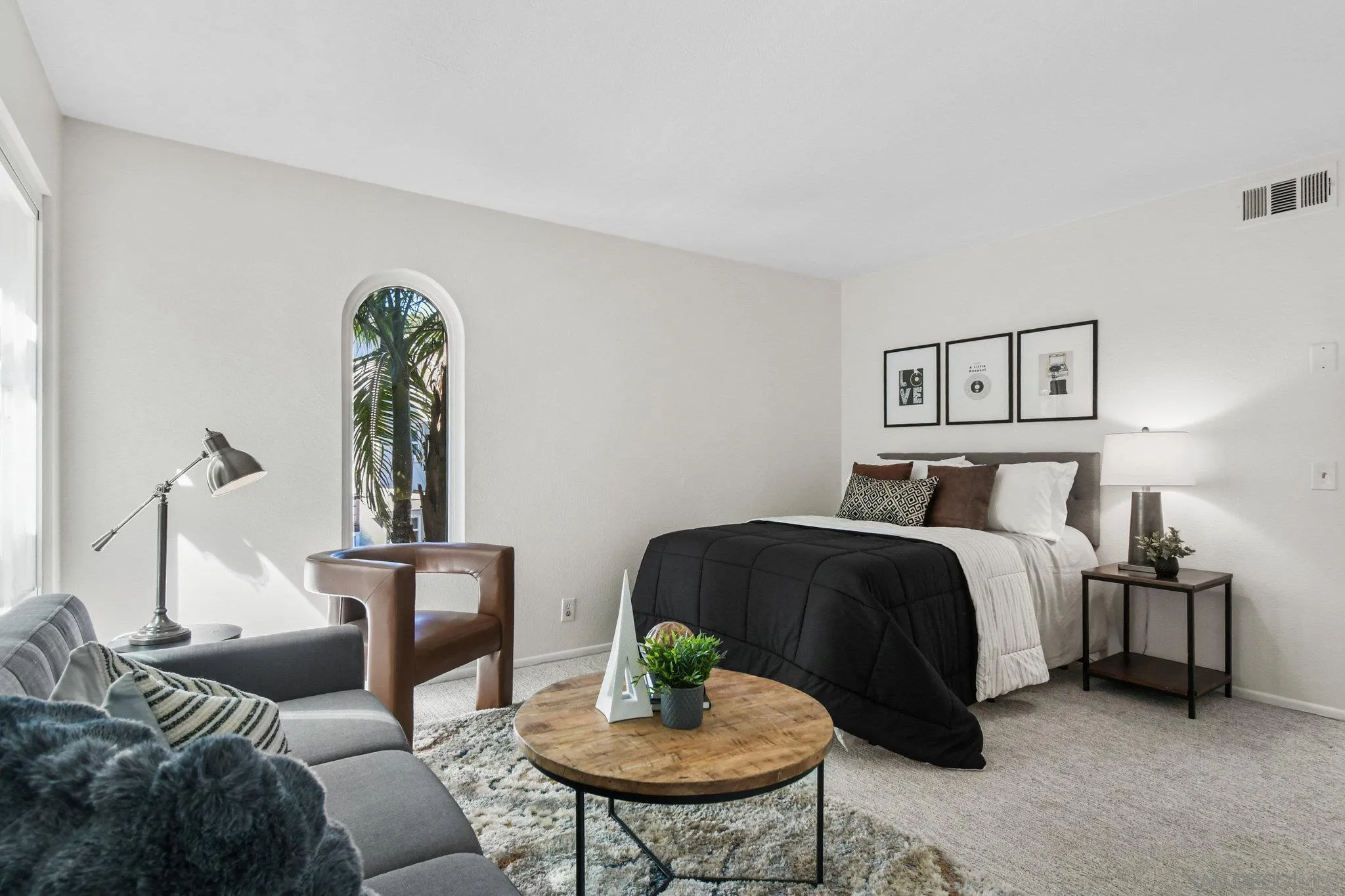 https://cdn.realtyfeed.com/cdn/127/250042188/d70d628d5467285e7d397f4934ea783e.webp