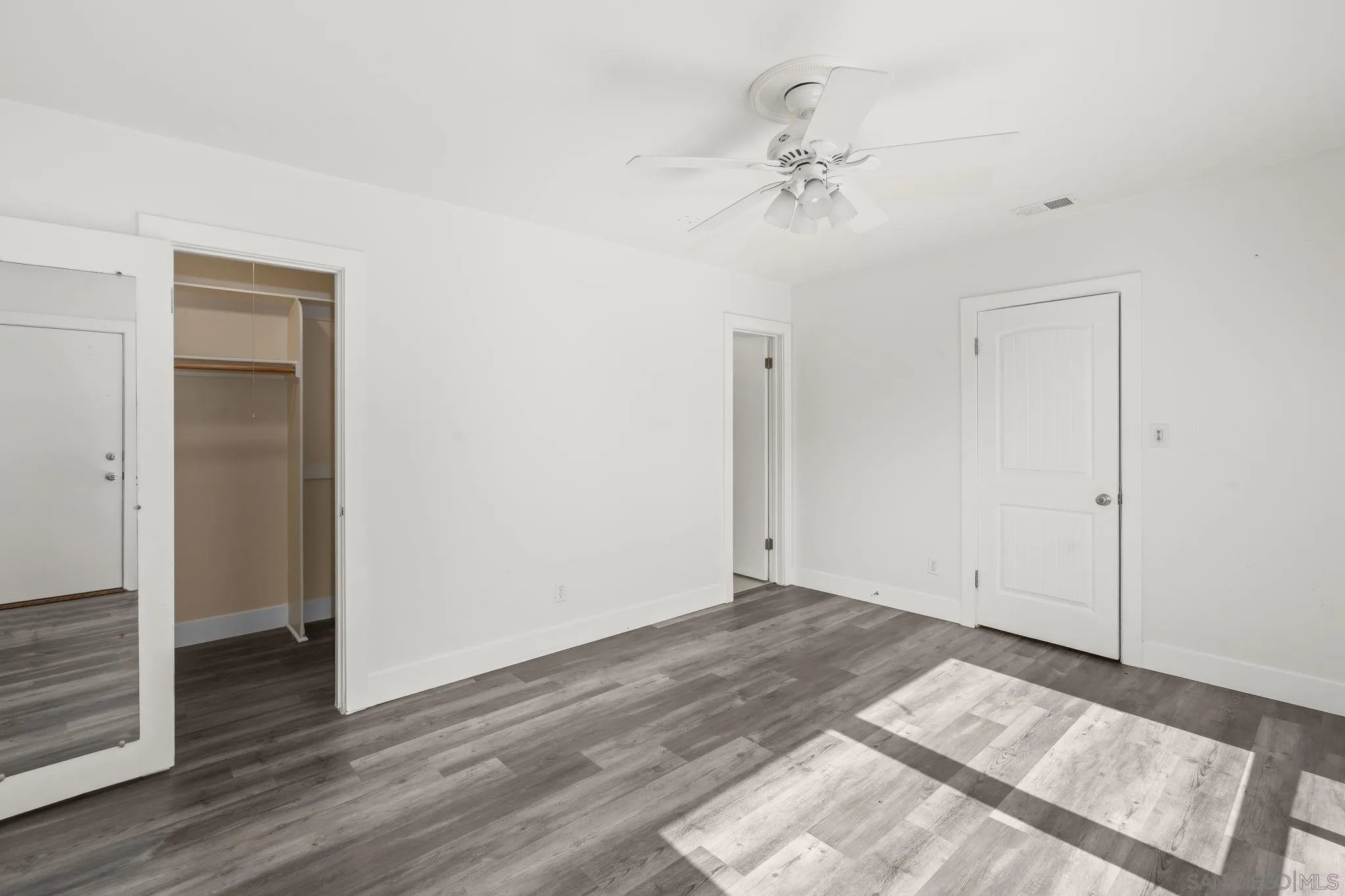 https://cdn.realtyfeed.com/cdn/127/250042190/000c1f038ba005674c9eafc92a948372.webp