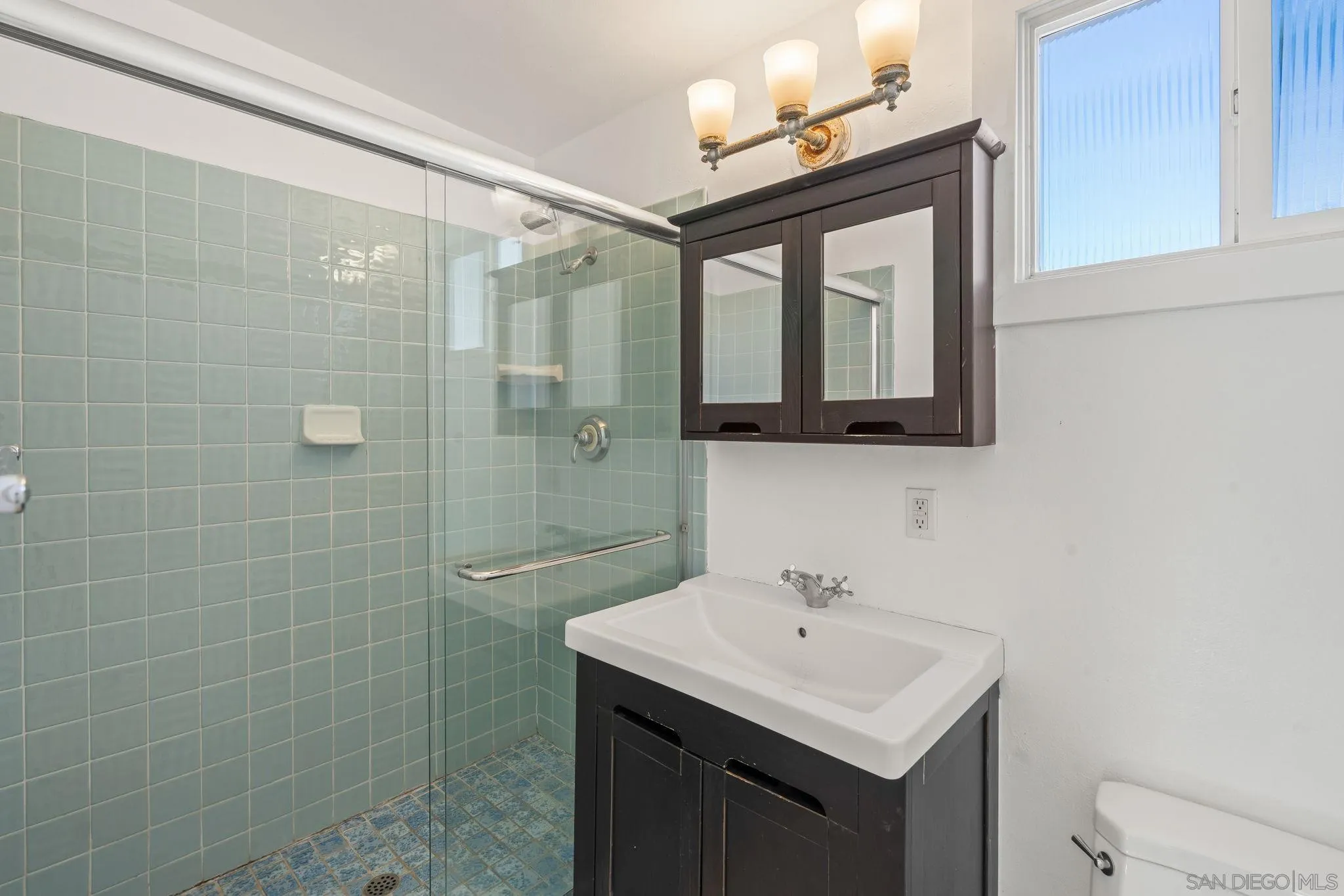 https://cdn.realtyfeed.com/cdn/127/250042190/755a0b42a79b1bdc6303752190bfe8e7.webp
