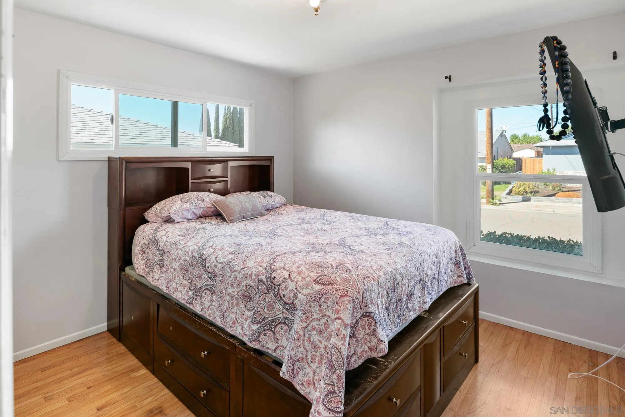https://cdn.realtyfeed.com/cdn/127/250042191/46cb549fafaab4aa2ce209a55d3a38a7.webp
