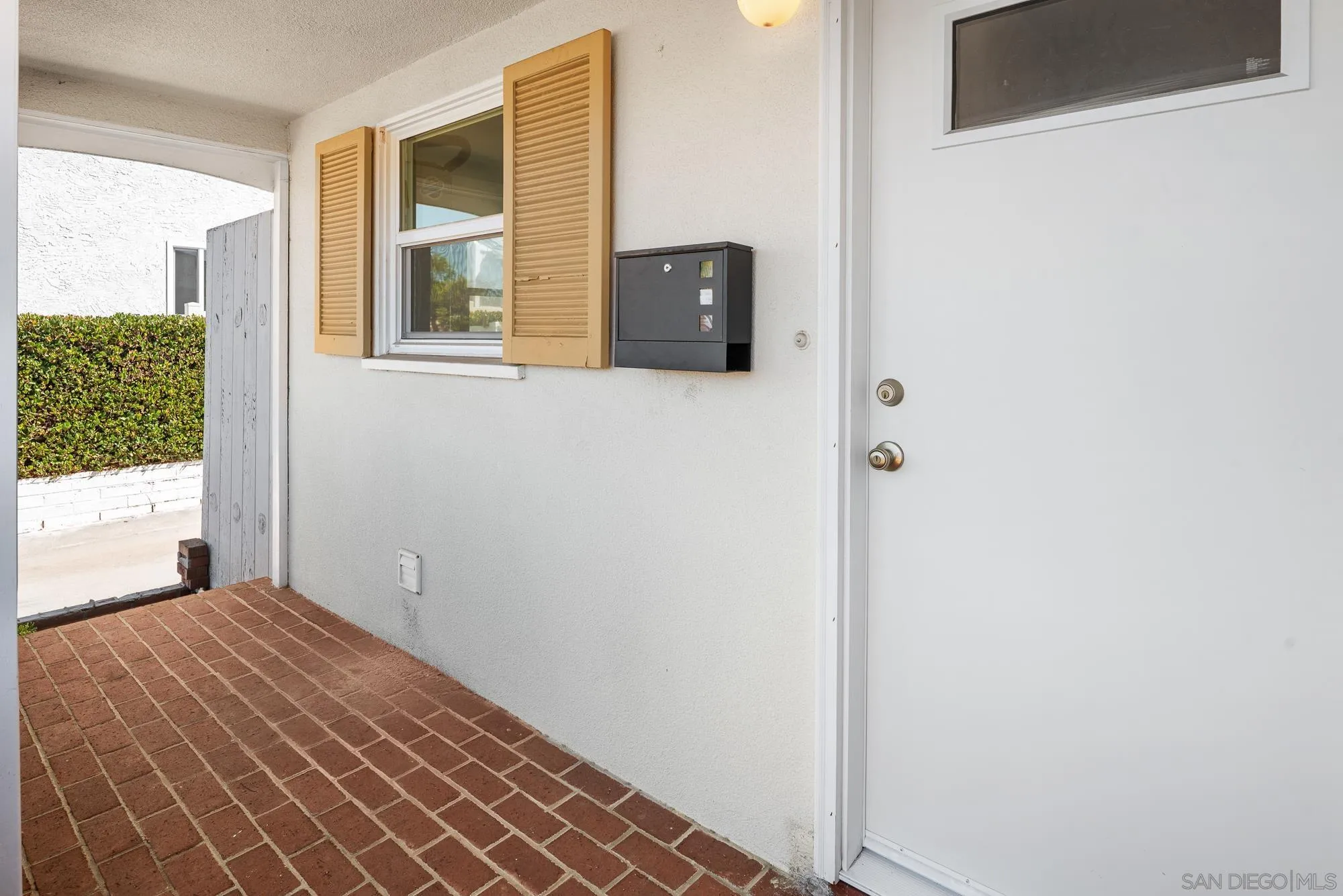 https://cdn.realtyfeed.com/cdn/127/250042191/56e96118a94d1a8a1f5a0634e2c84e60.webp